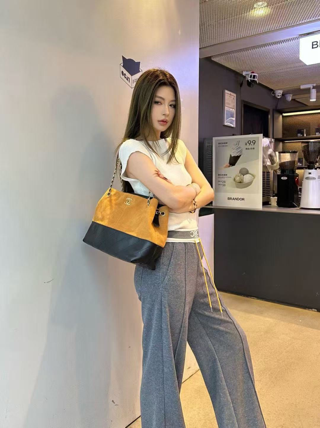 CELINE 26S HIGH-WAISTED PANTS STYLE 8