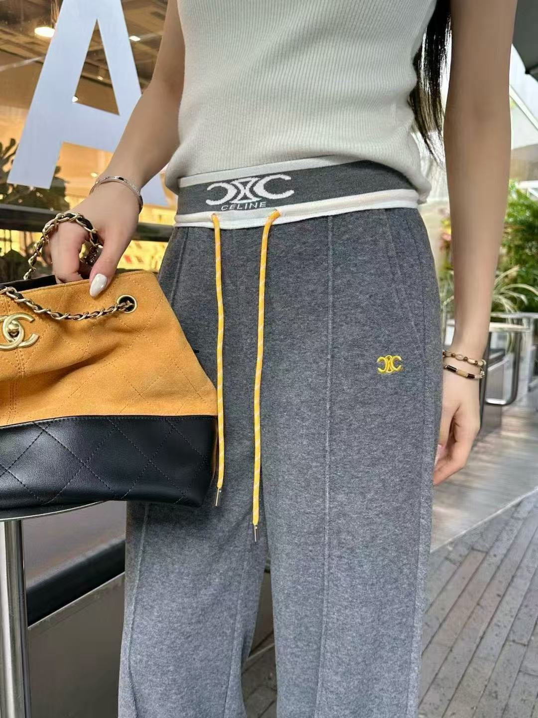 CELINE 26S HIGH-WAISTED PANTS STYLE 8