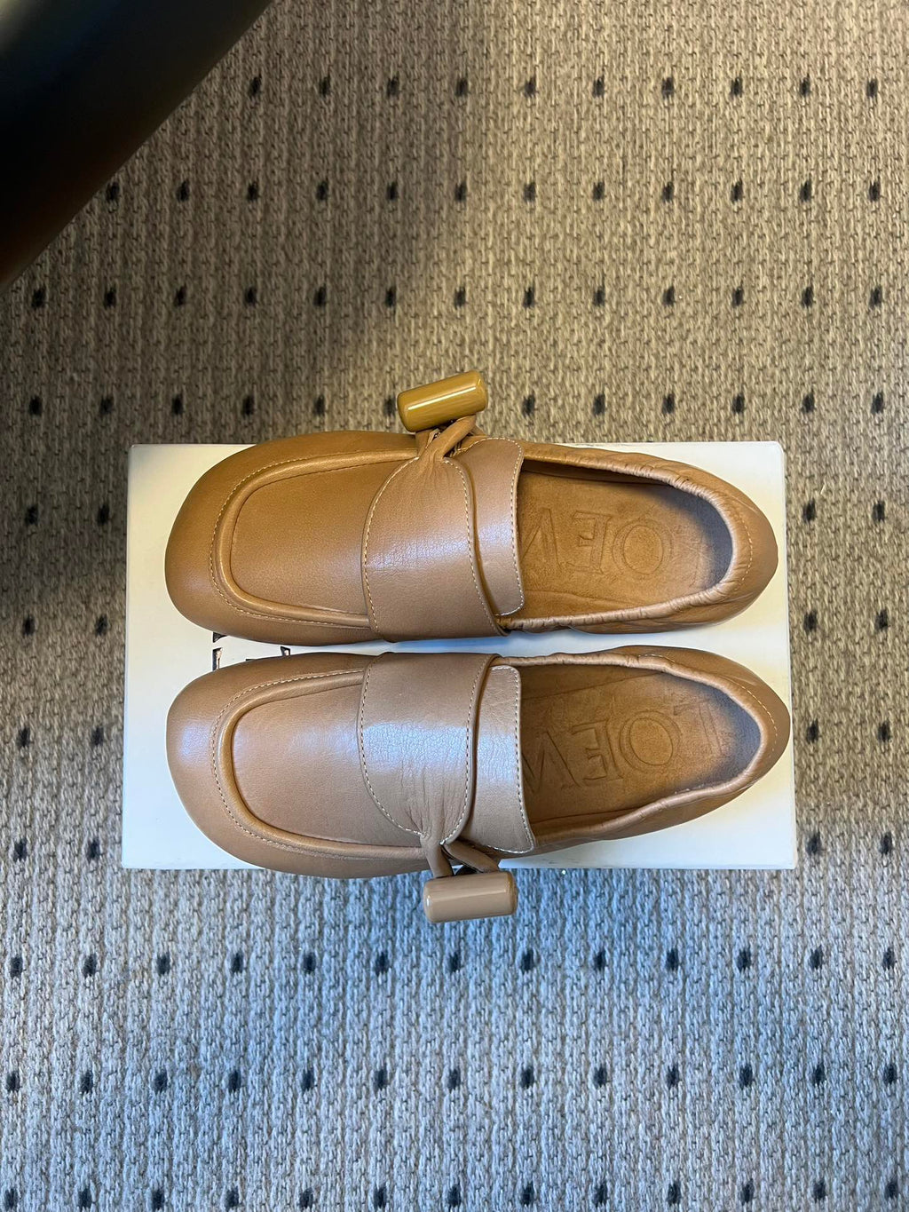 LOEWE 26S TOGGLE LOAFER 20MM IN NUDE BROWN SHINY CALFSKIN