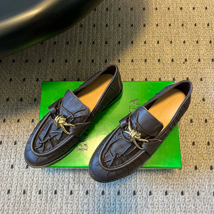 BOTTEGA VENETA 26S LOAFERS IN CHOCOLATE BROWN LAMBSKIN WITH GOLD HARDWARE