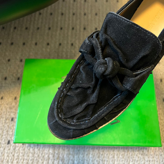 BOTTEGA VENETA 26S LOAFERS IN BLACK SUEDE
