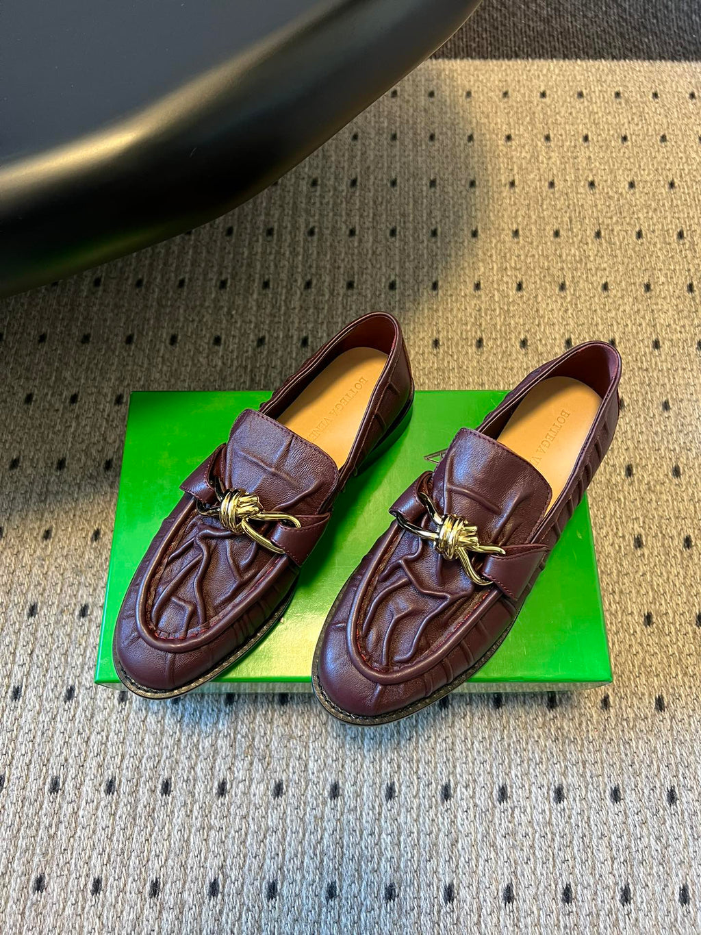BOTTEGA VENETA 26S LOAFERS IN DARK BROWN LAMBSKIN WITH GOLD HARDWARE