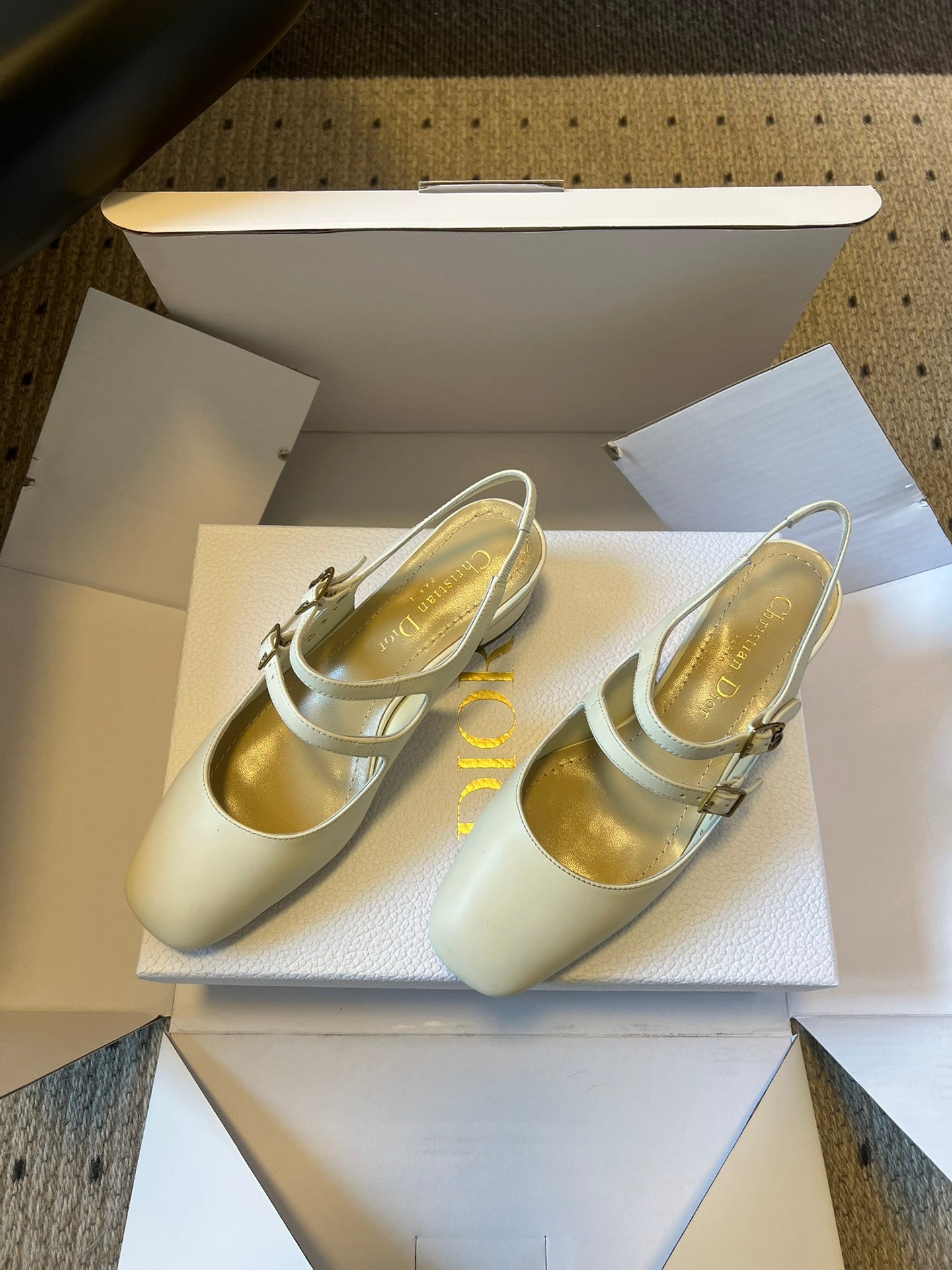 DIOR 26S CHERIE SLINGBACK PUMP 45MM IN CREAM WHITE CALFSKIN GOLD HARDWARE