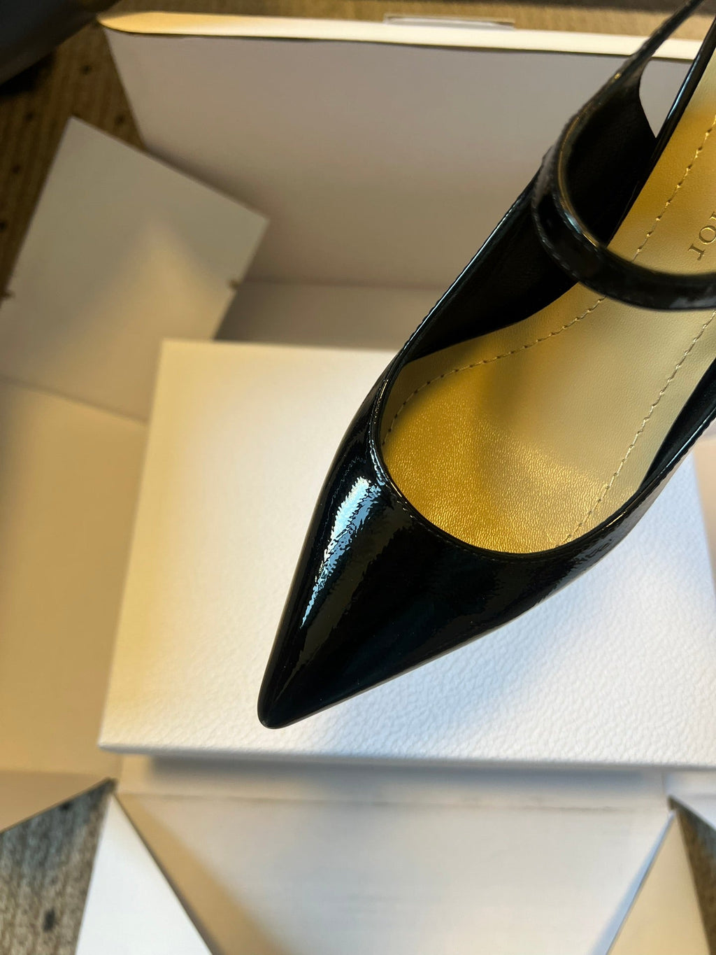 DIOR 26S SLINGBACK PUMP 90MM IN BLACK PATENT CALFSKIN GOLD HARDWARE