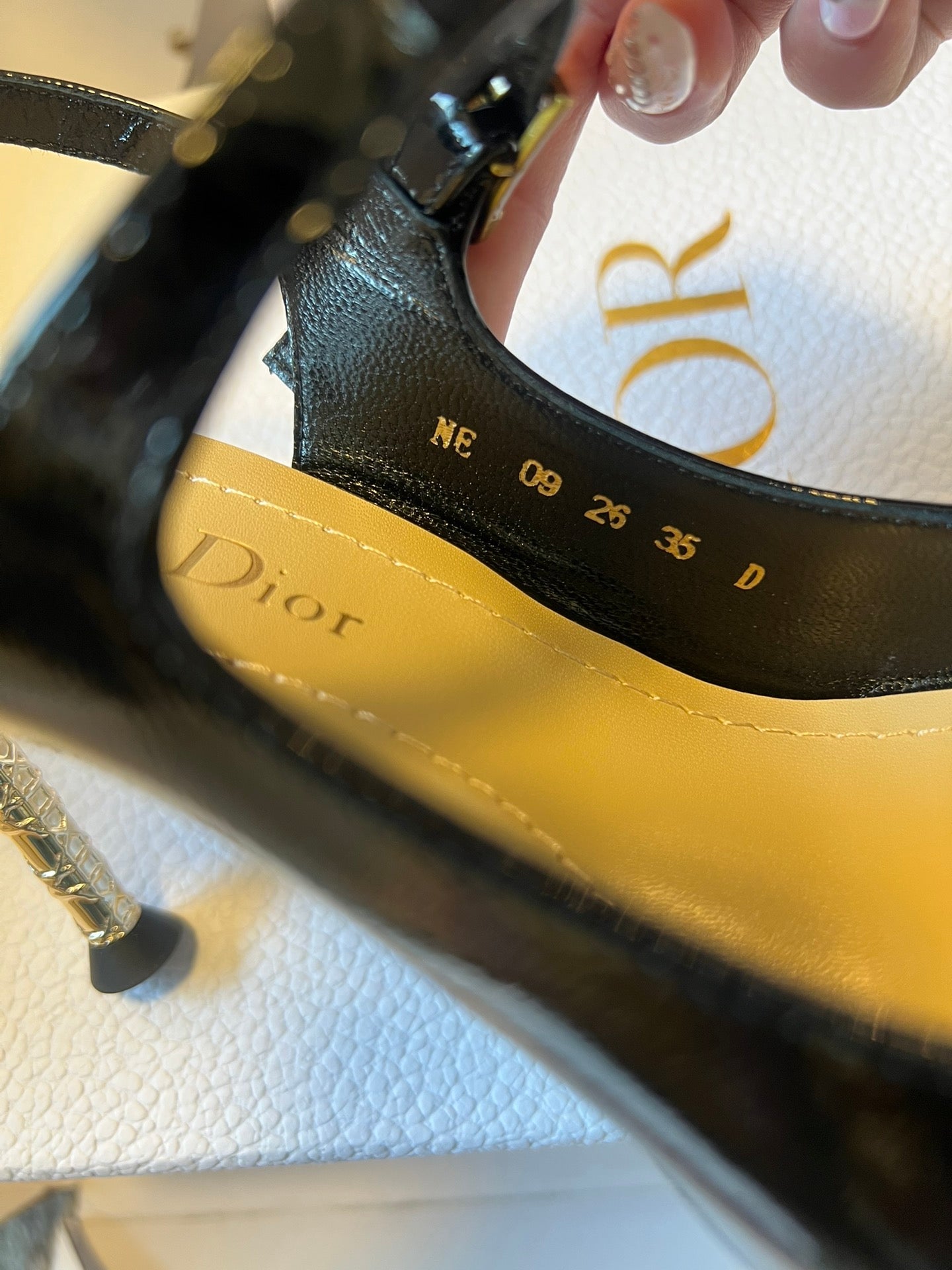 DIOR 26S SLINGBACK PUMP 90MM IN BLACK PATENT CALFSKIN GOLD HARDWARE