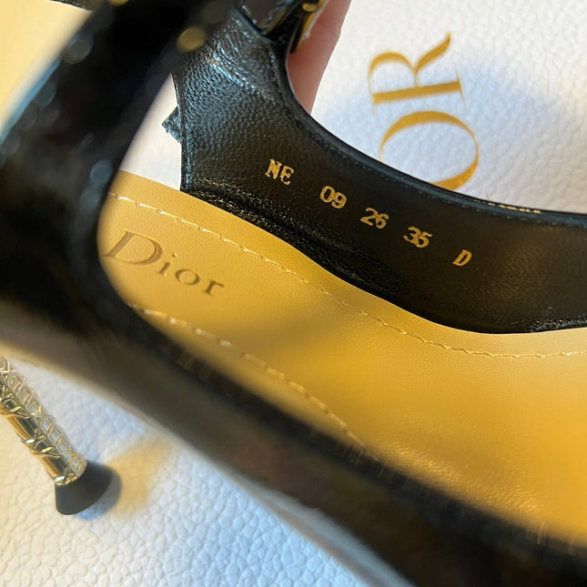 DIOR 26S SLINGBACK PUMP 90MM IN BLACK PATENT CALFSKIN GOLD HARDWARE