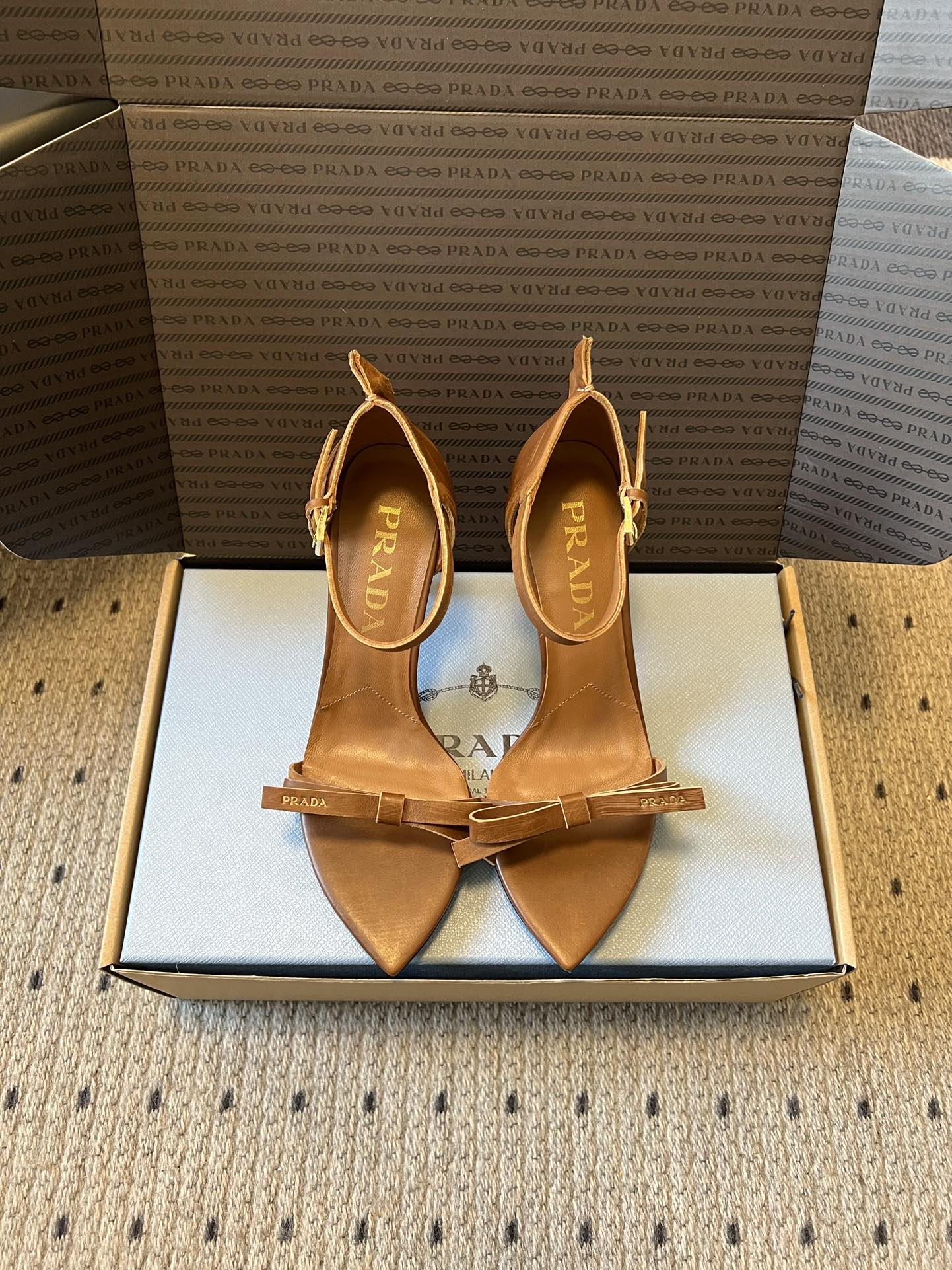 PRADA 26S POINTED-TOE STRAPPY HIGH-HEEL SANDALS 80MM IN CARAMEL BROWN CALFSKIN