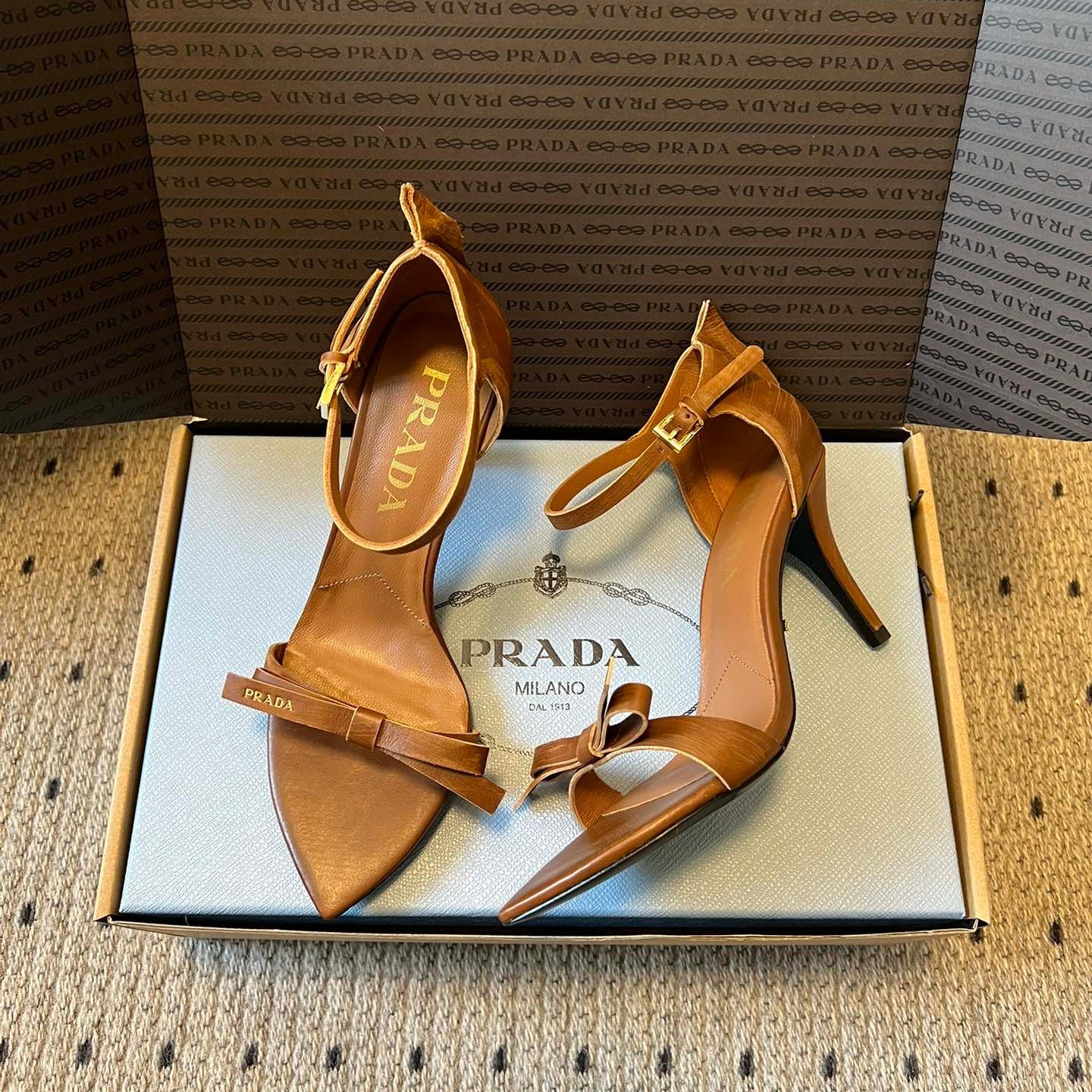 PRADA 26S POINTED-TOE STRAPPY HIGH-HEEL SANDALS 80MM IN CARAMEL BROWN CALFSKIN