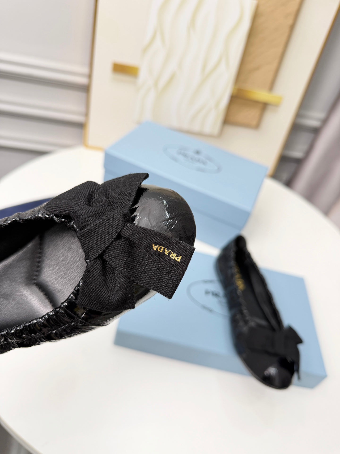 PRADA 26S BALLERINA FLATS IN BLACK CALFSKIN WITH BOW