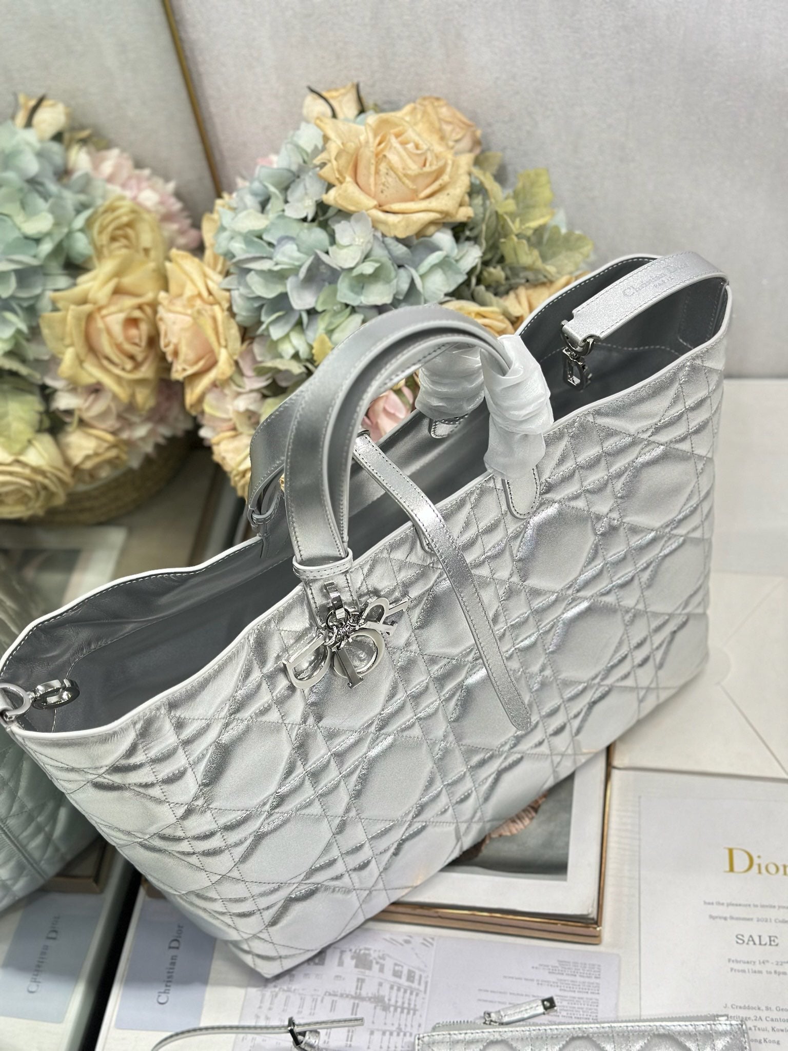 DIOR 26S TOUJOURS BAG 37 IN SILVER CALFSKIN