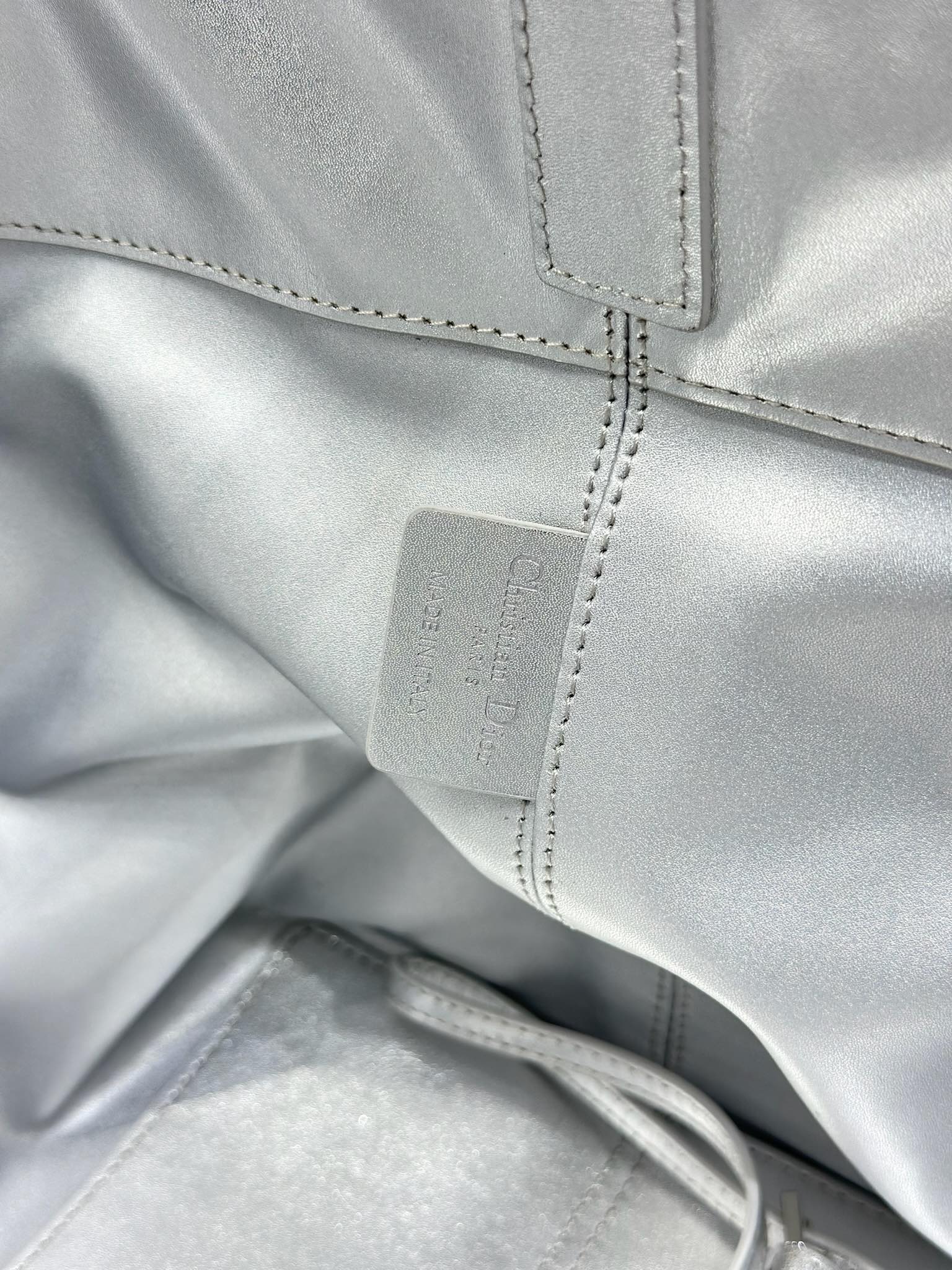 DIOR 26S TOUJOURS BAG 37 IN SILVER CALFSKIN