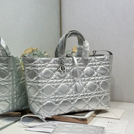 DIOR 26S TOUJOURS BAG 37 IN SILVER CALFSKIN