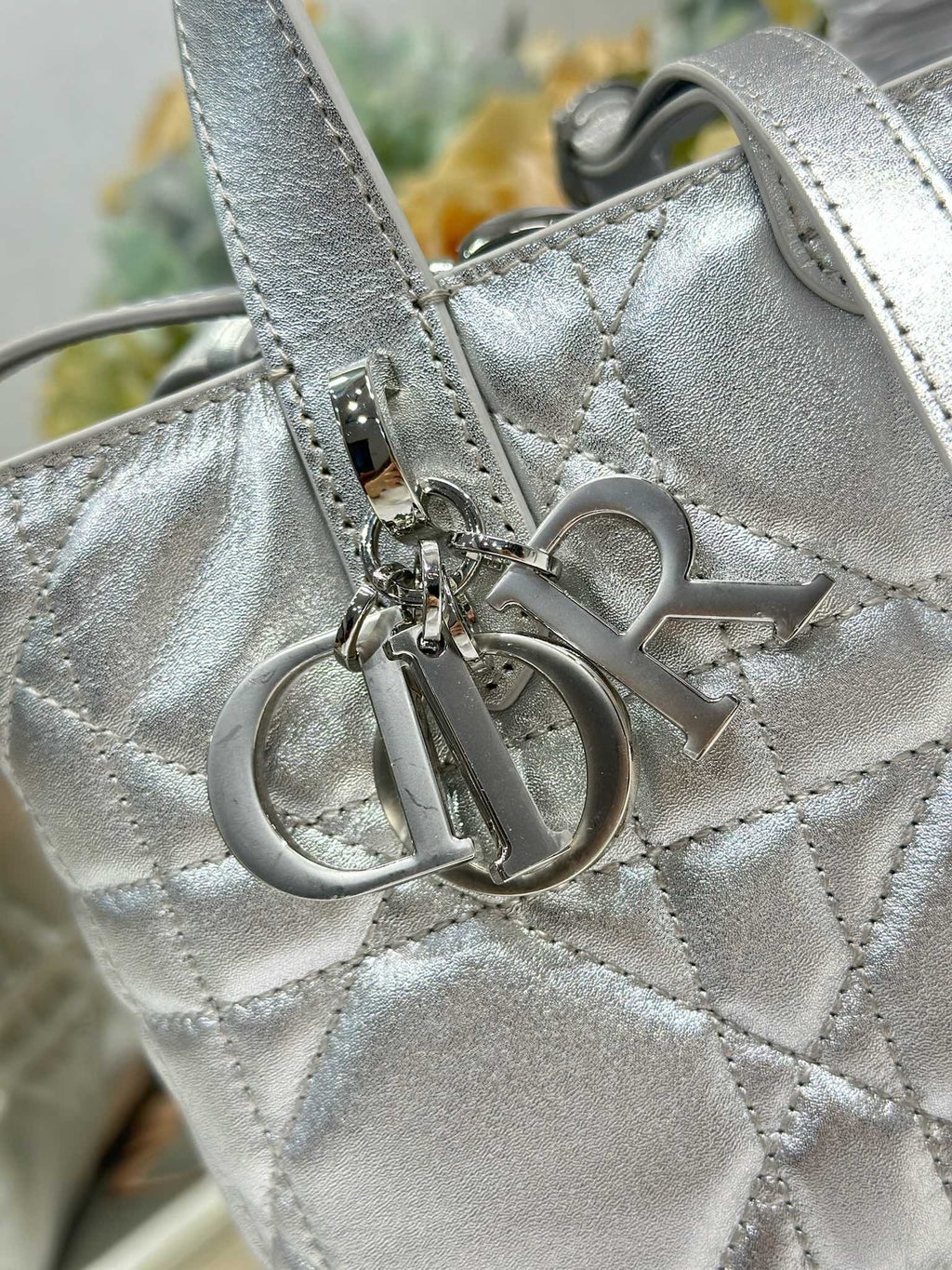 DIOR 26S TOUJOURS BAG 18 IN SILVER CALFSKIN