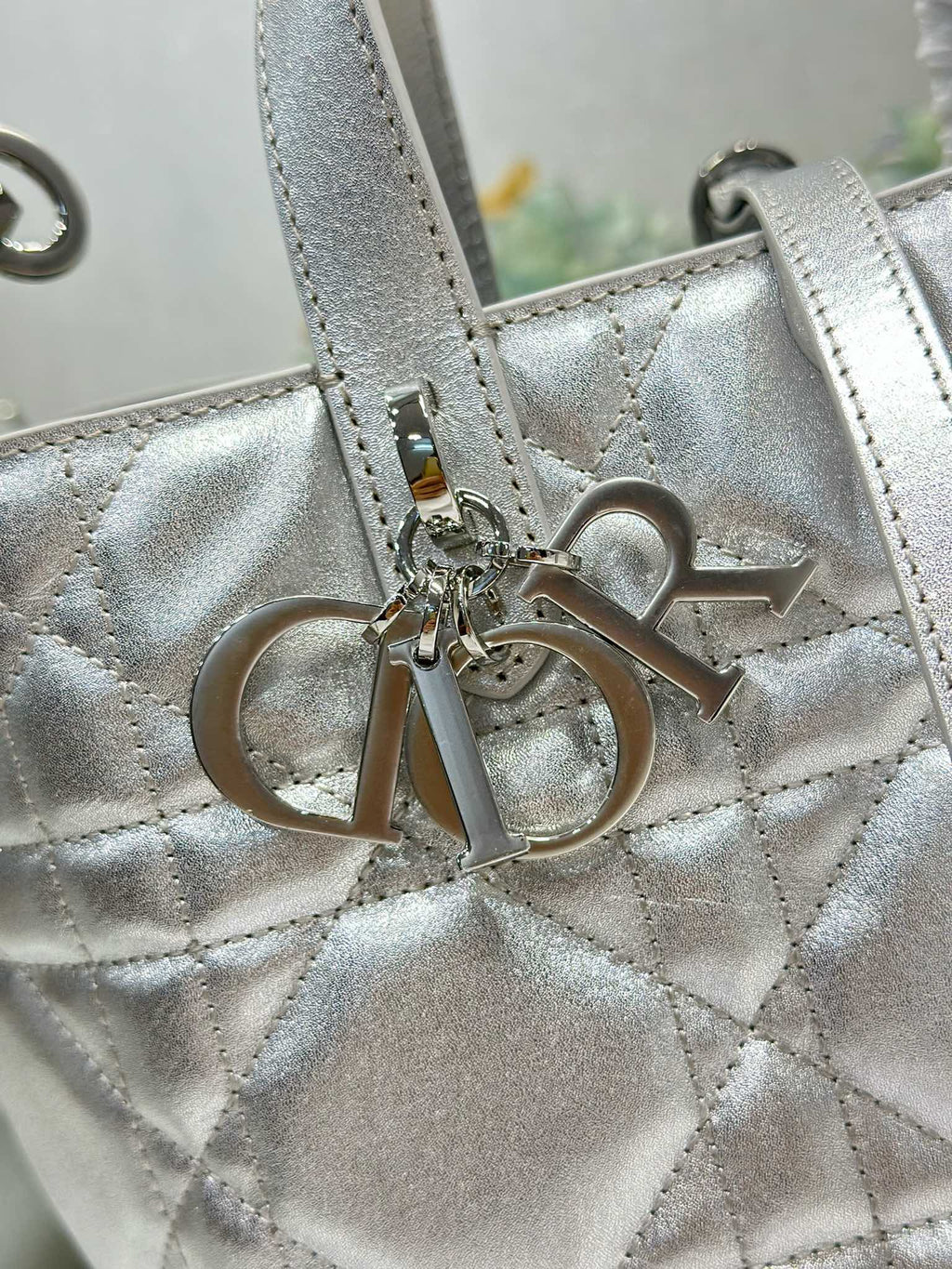 DIOR 26S TOUJOURS BAG 23 IN SILVER CALFSKIN