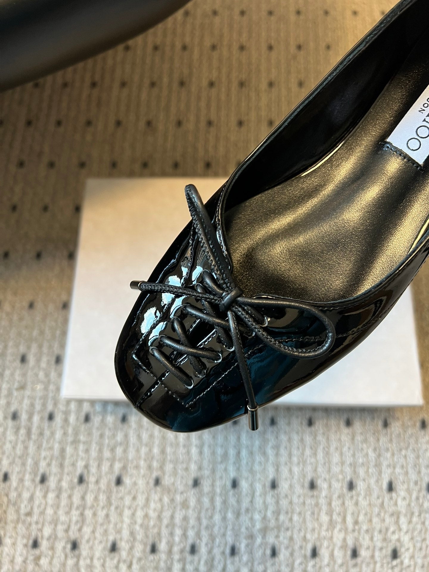 JIMMY CHOO 26S CLASSIC BALLET FLATS IN BLACK PATENT CALFSKIN