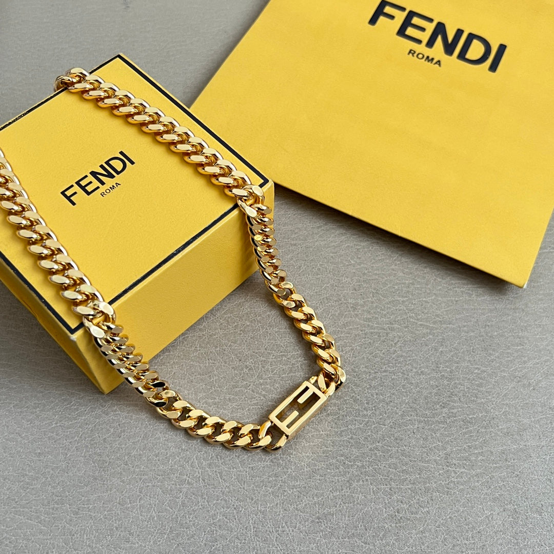 FENDI 26S CHAIN NECKLACE IN GOLD TONE METAL 626833
