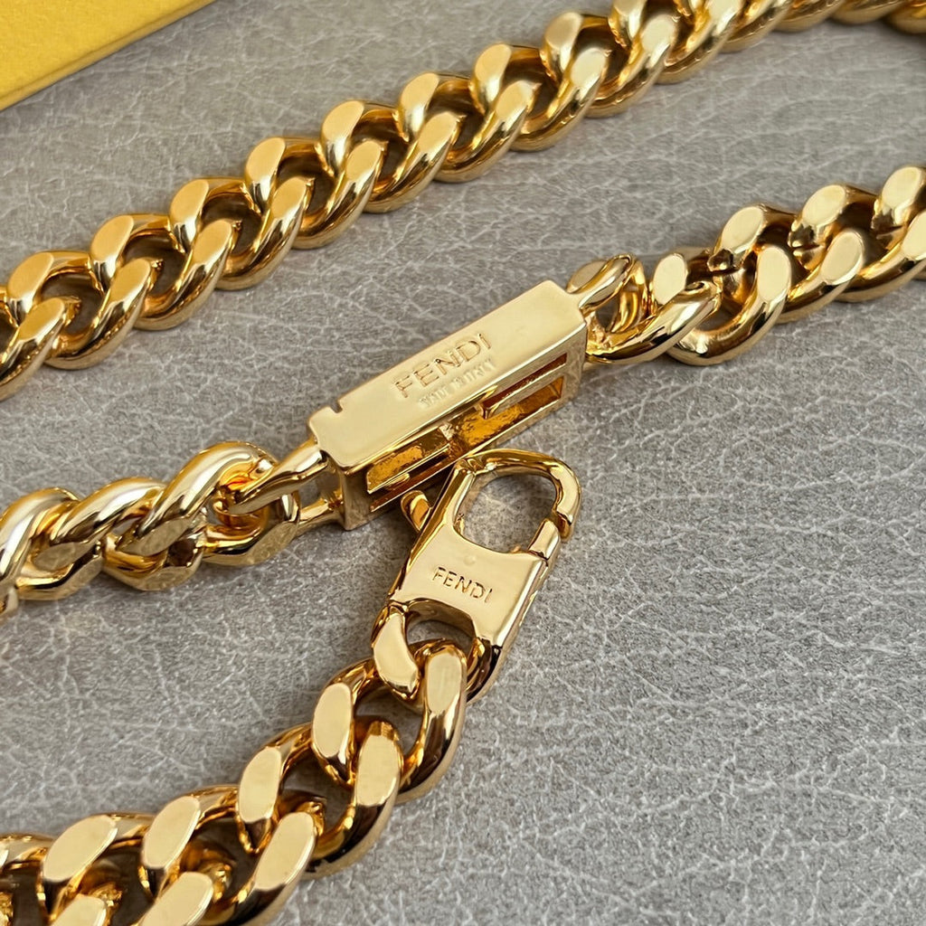 FENDI 26S CHAIN NECKLACE IN GOLD TONE METAL 626833