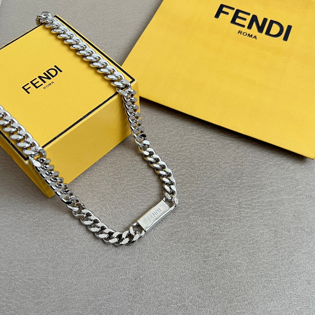 FENDI 26S CHAIN NECKLACE IN SILVER TONE METAL 626929