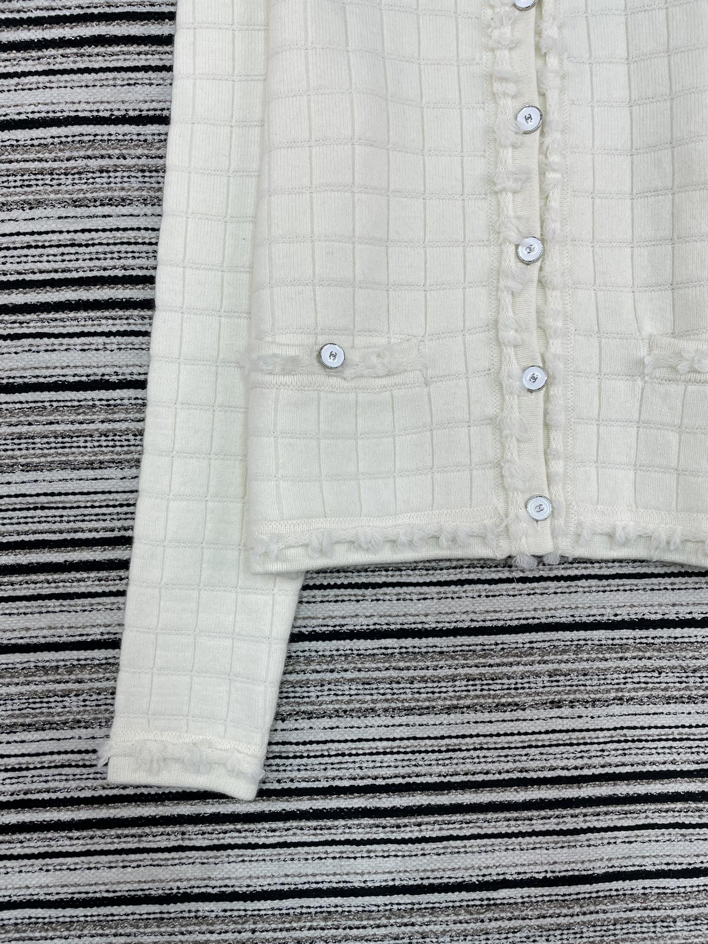 CHANEL 26S CARDIGAN 940