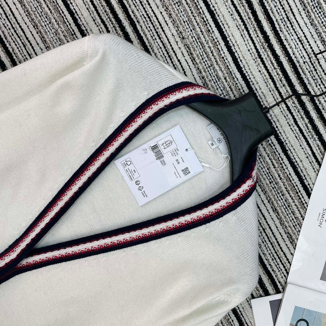 CHANEL 26S CARDIGAN 942