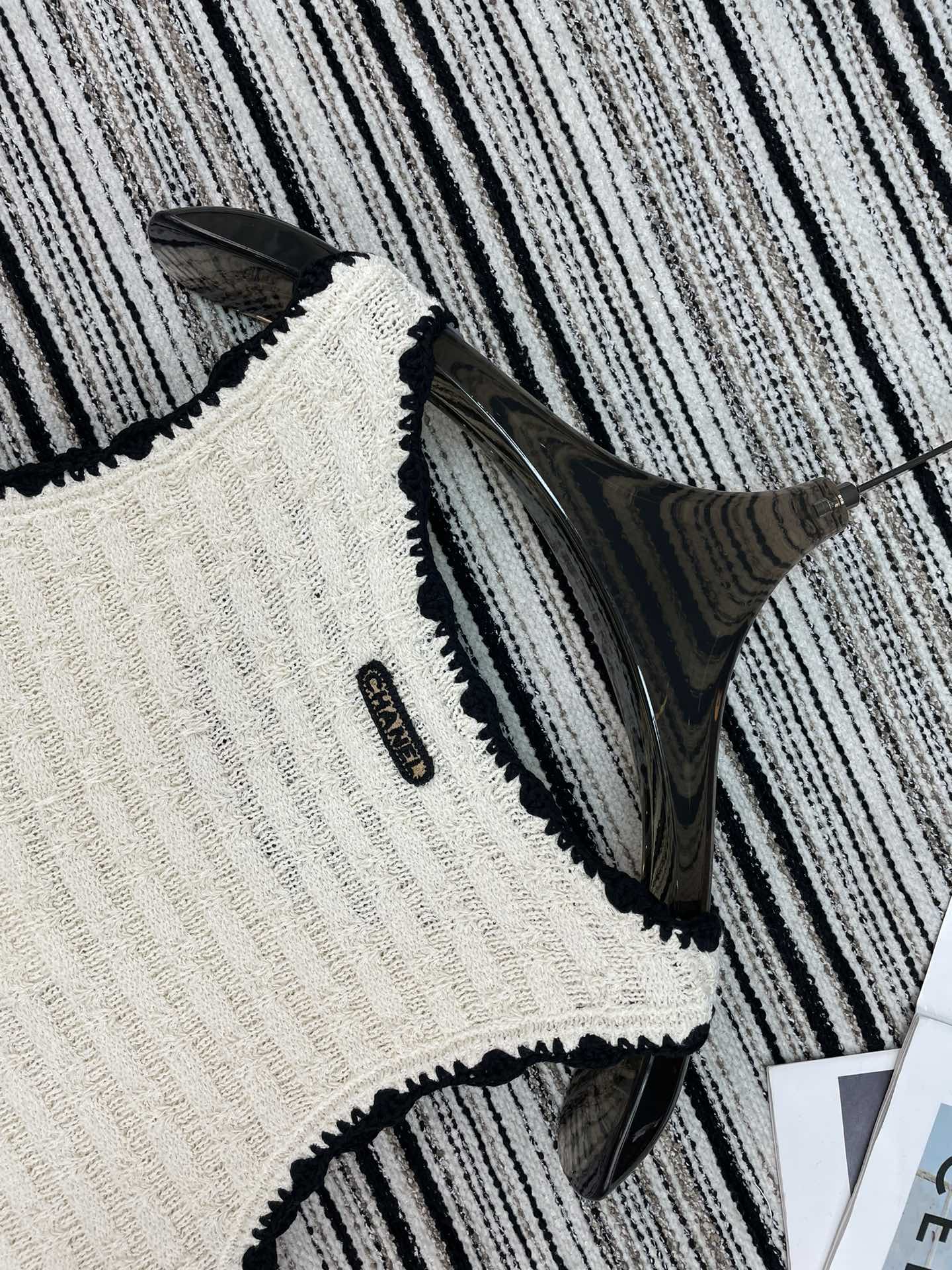 CHANEL 26S KNIT TANK TOP 954