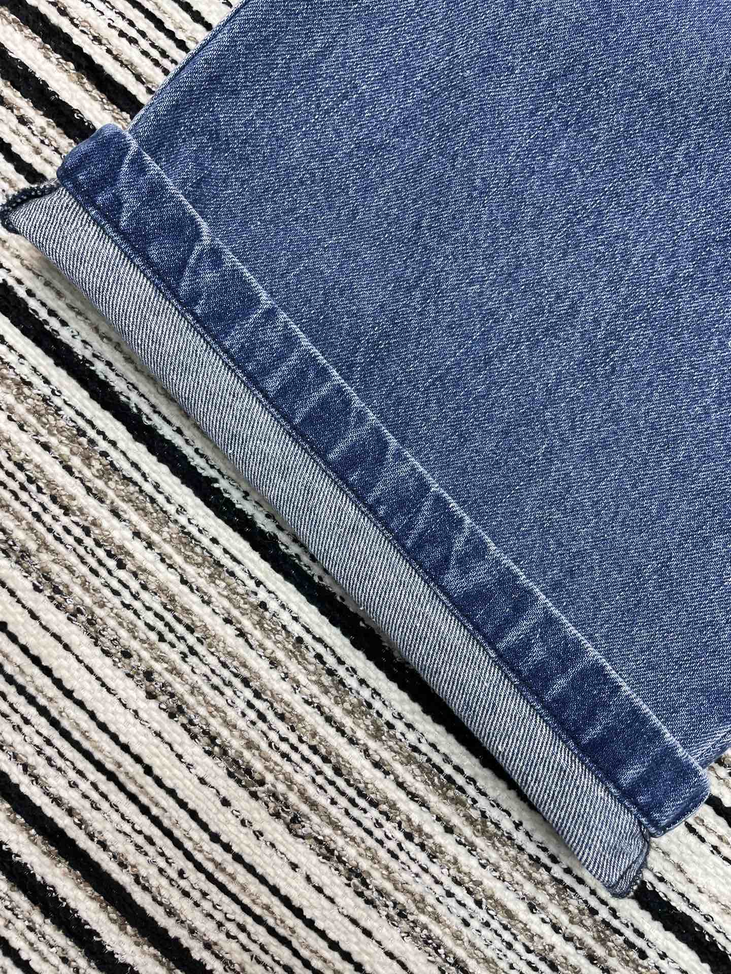 CHANEL 26S JEANS 944