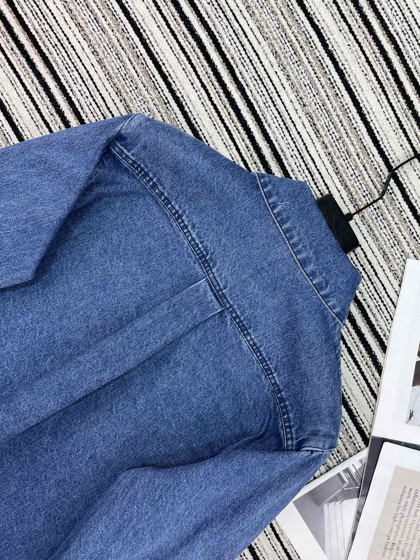 CHANEL 26S DENIM SHIRT 943