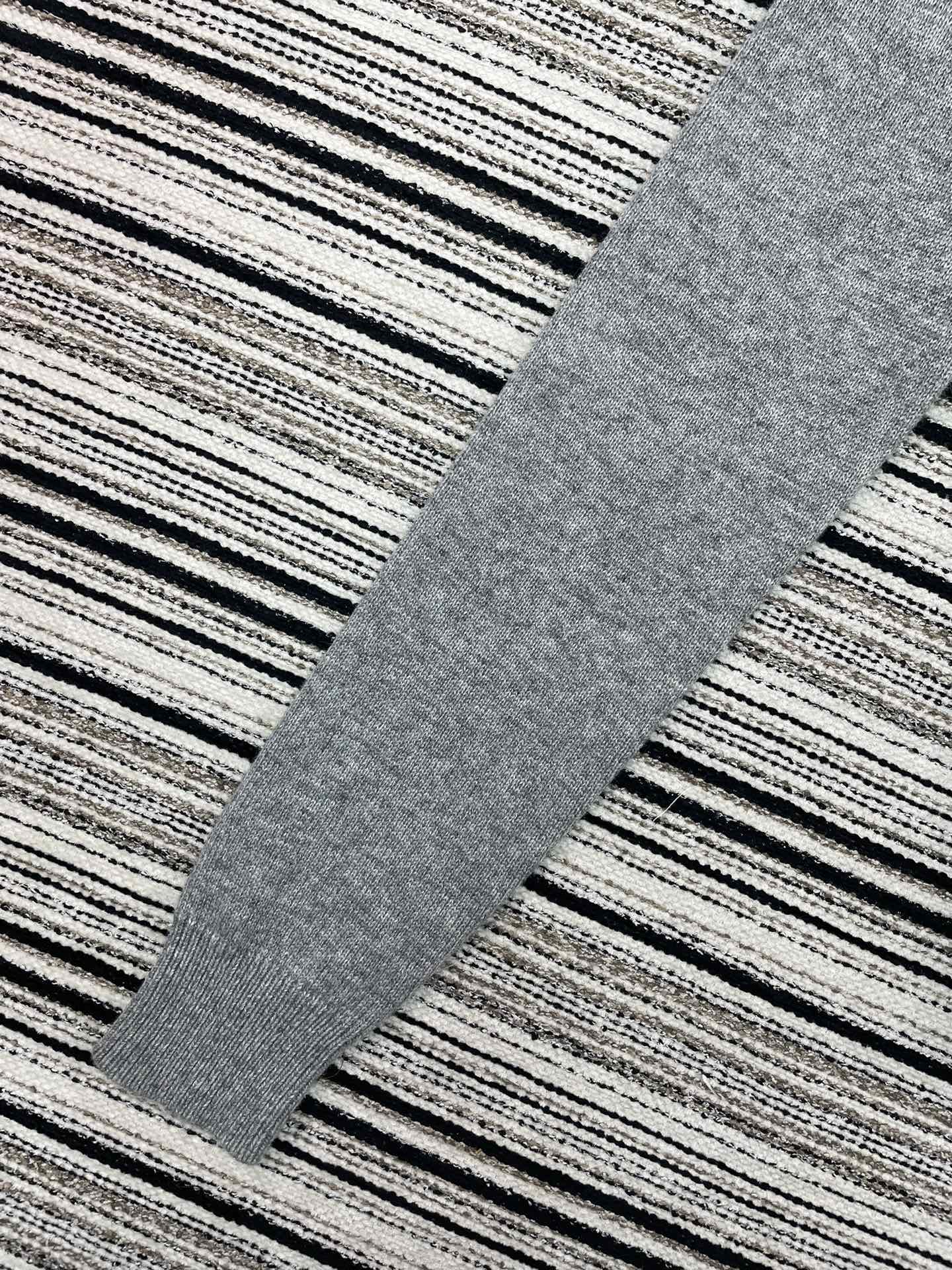 CHANEL 26S CARDIGAN 945
