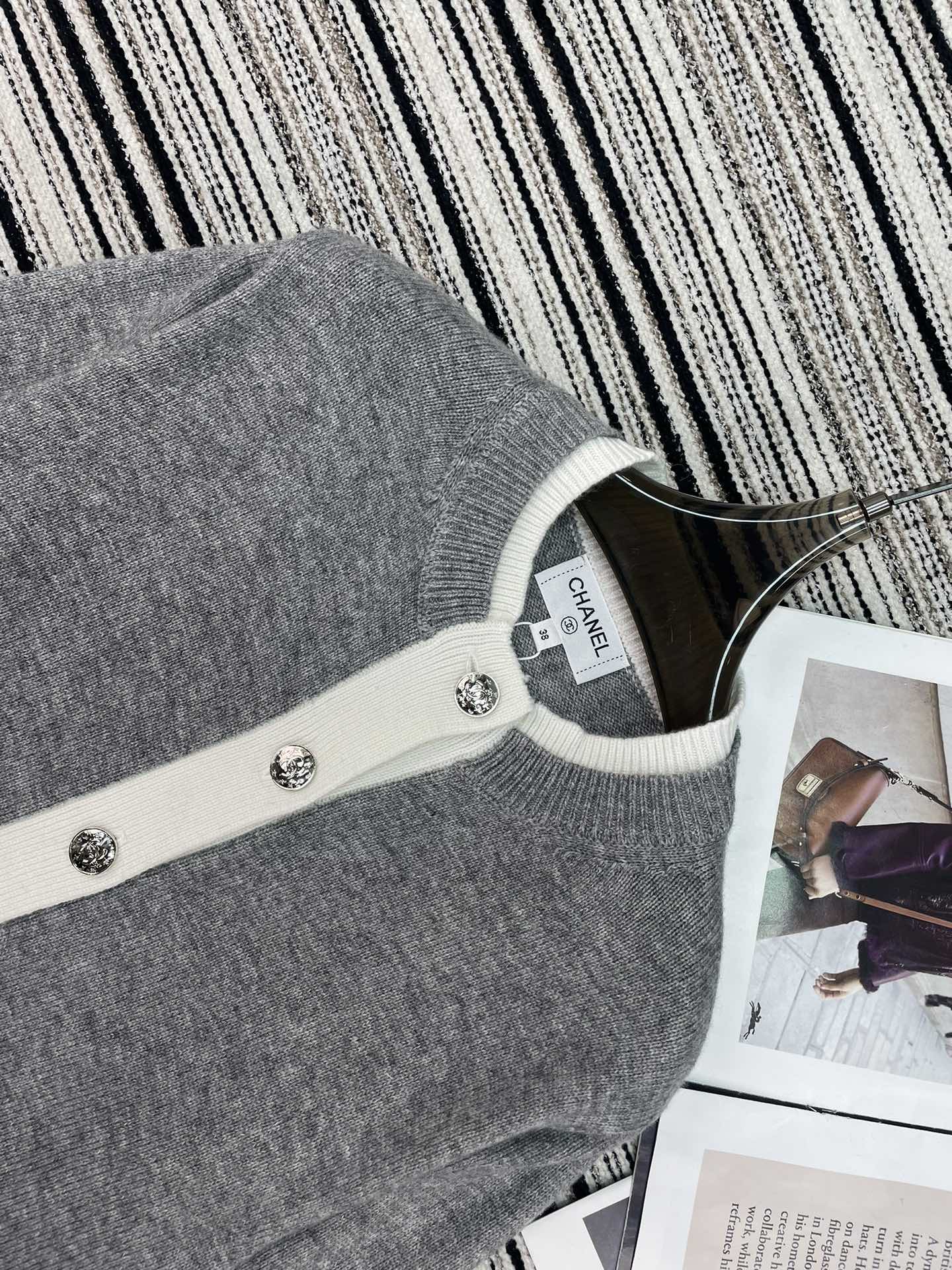 CHANEL 26S CARDIGAN 945