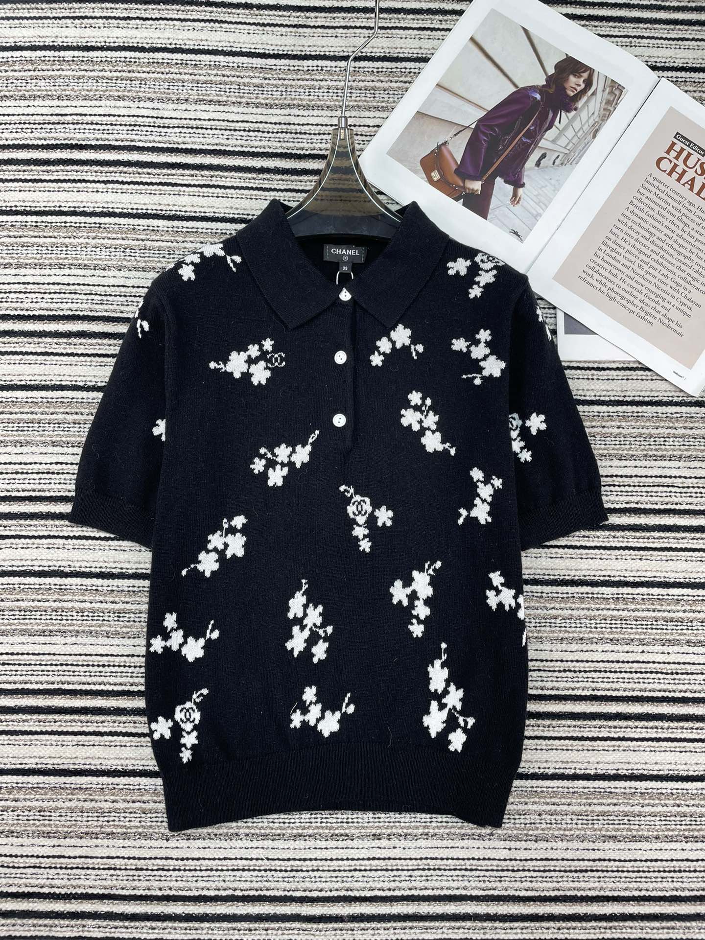 CHANEL 26S SHORT-SLEEVE KNIT TOP 951