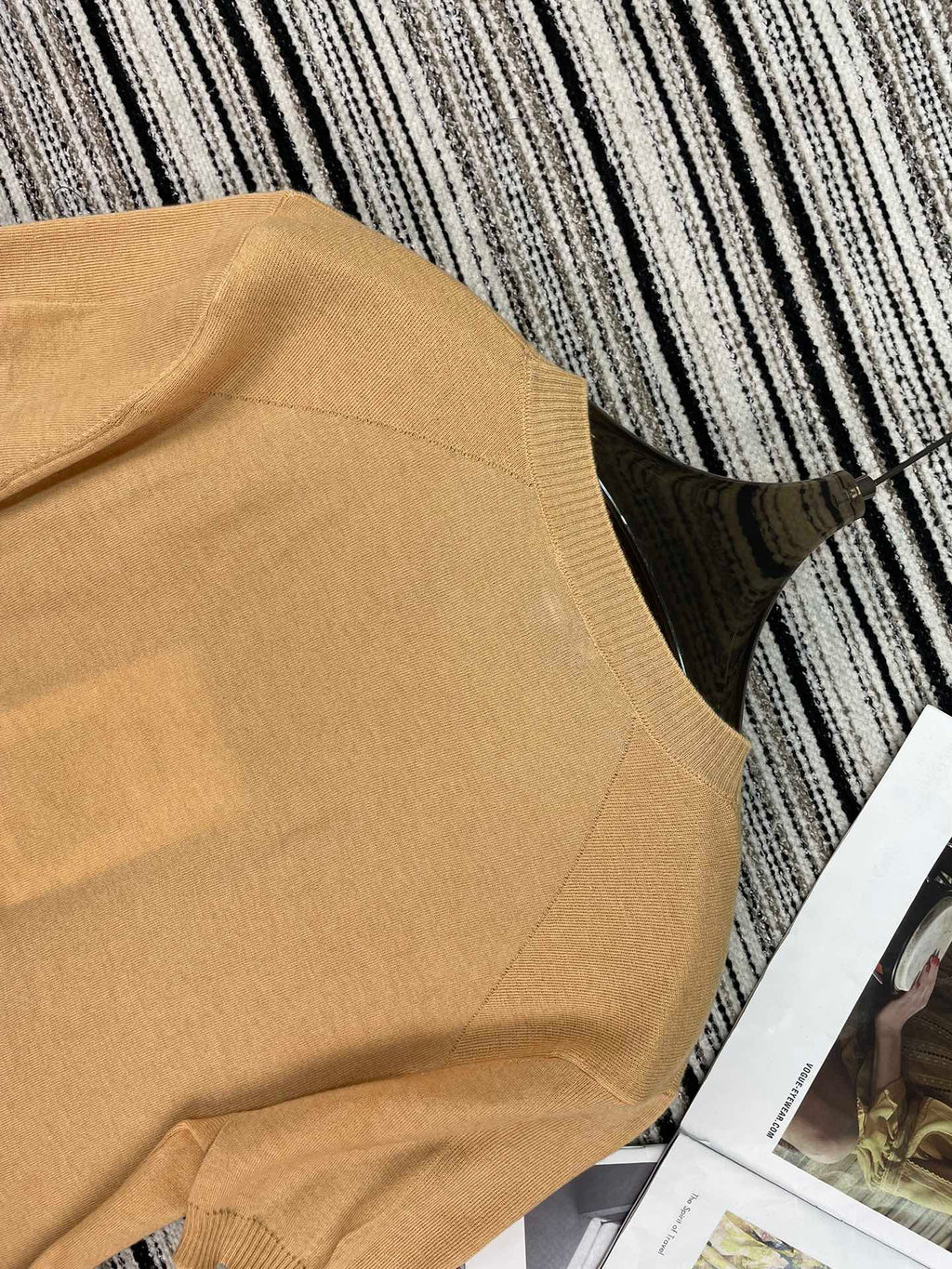 CHANEL 26S SHORT-SLEEVE KNIT TOP 896