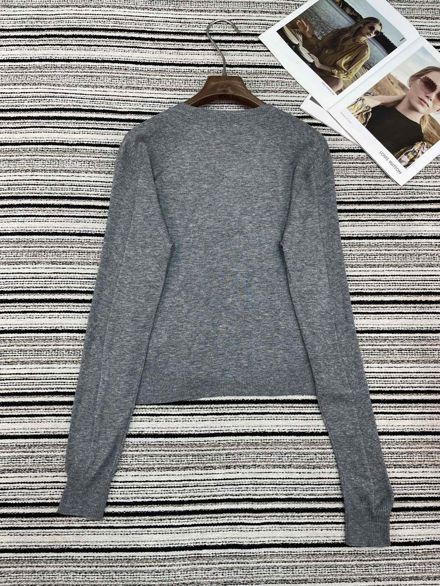 CHANEL 26S CARDIGAN 898