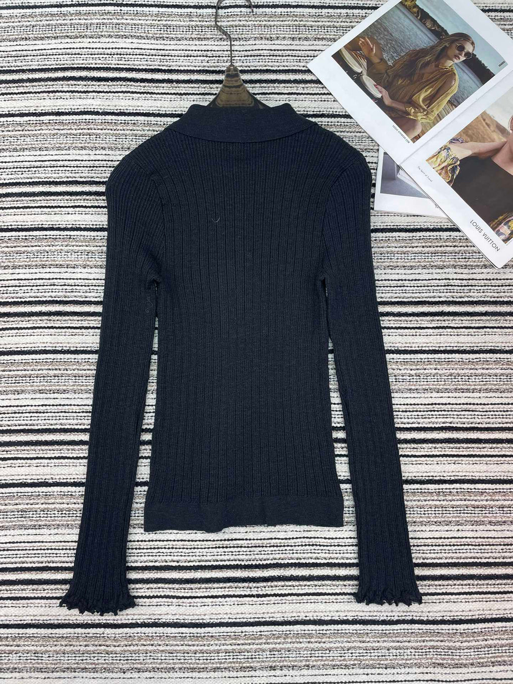 CHANEL 26S COLLARED SWEATER 899