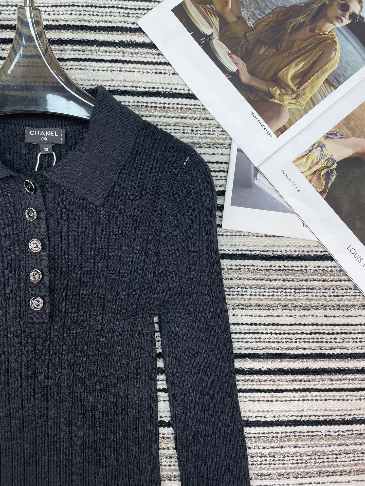 CHANEL 26S COLLARED SWEATER 899