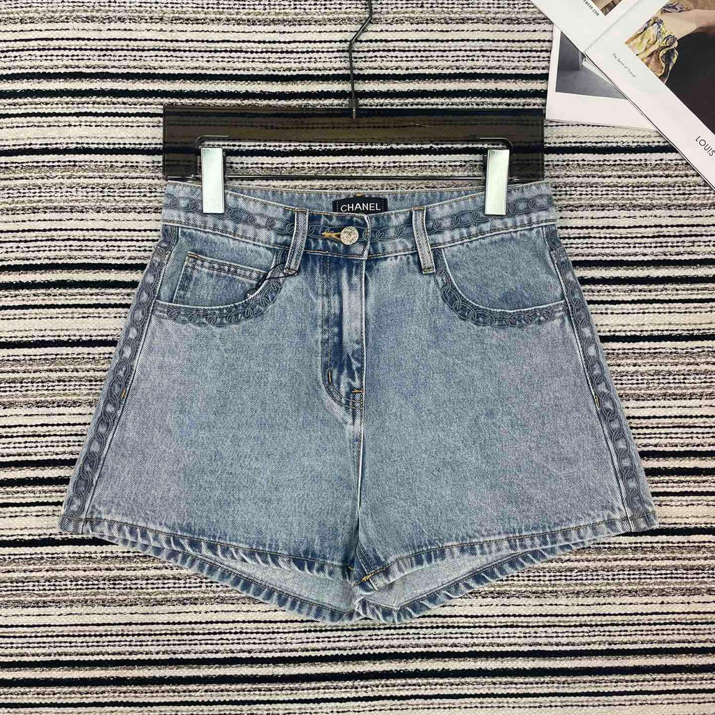 CHANEL 26S SHORTS 900