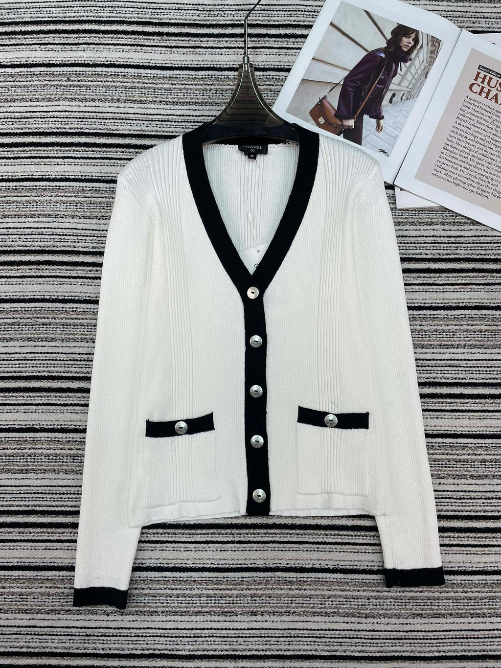 CHANEL 26S CARDIGAN 909