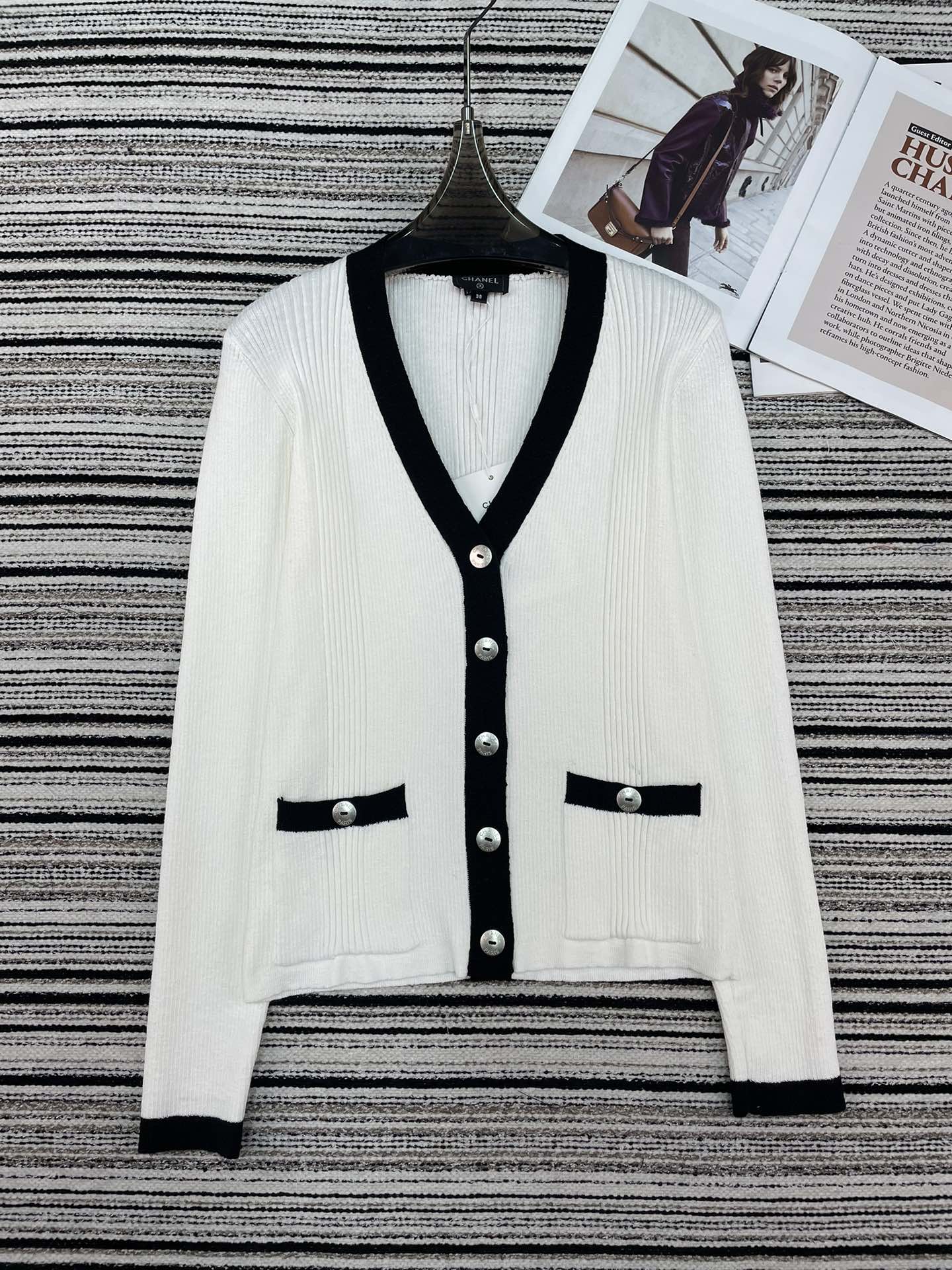 CHANEL 26S CARDIGAN 909