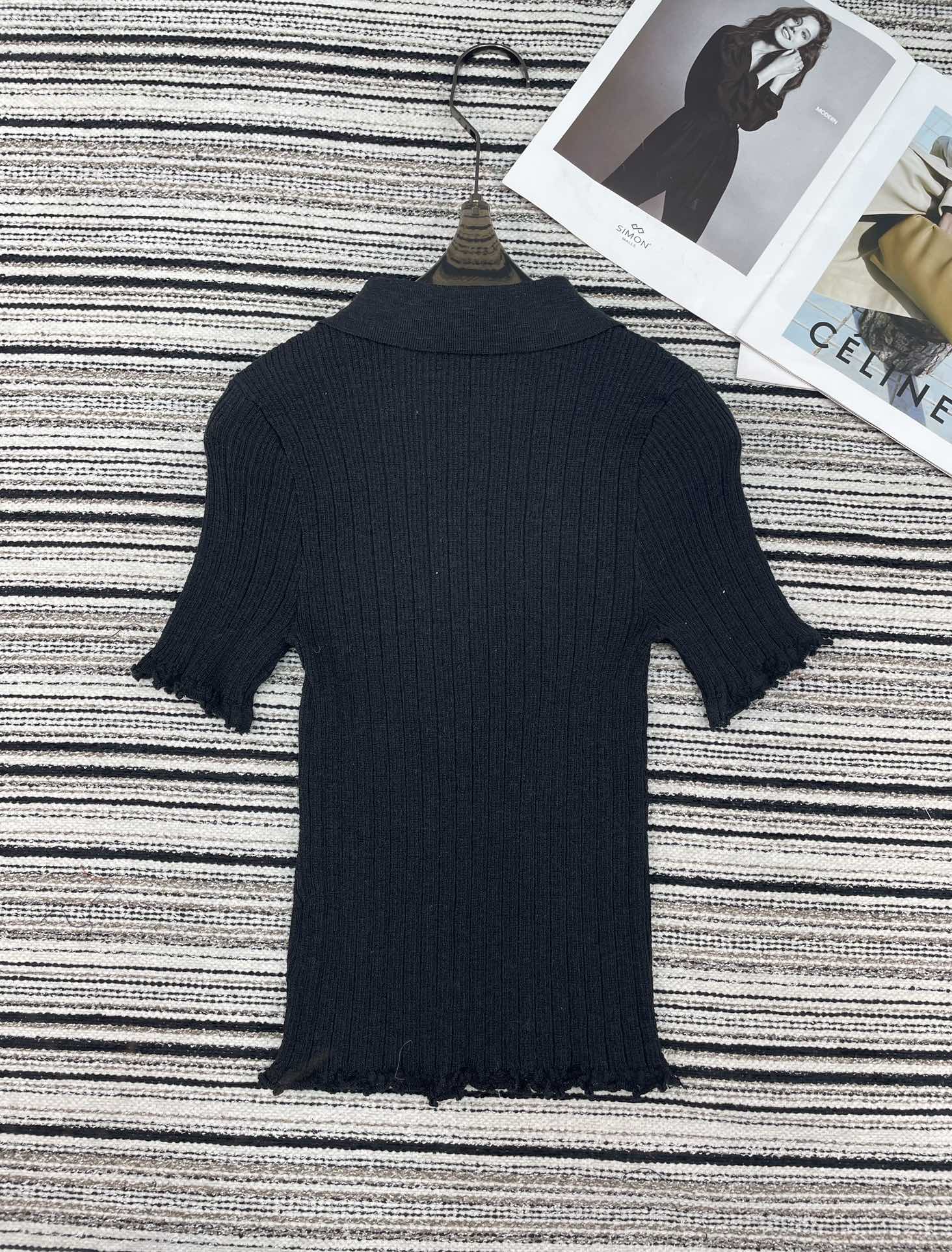 CHANEL 26S SHORT-SLEEVE POLO KNIT TOP 912