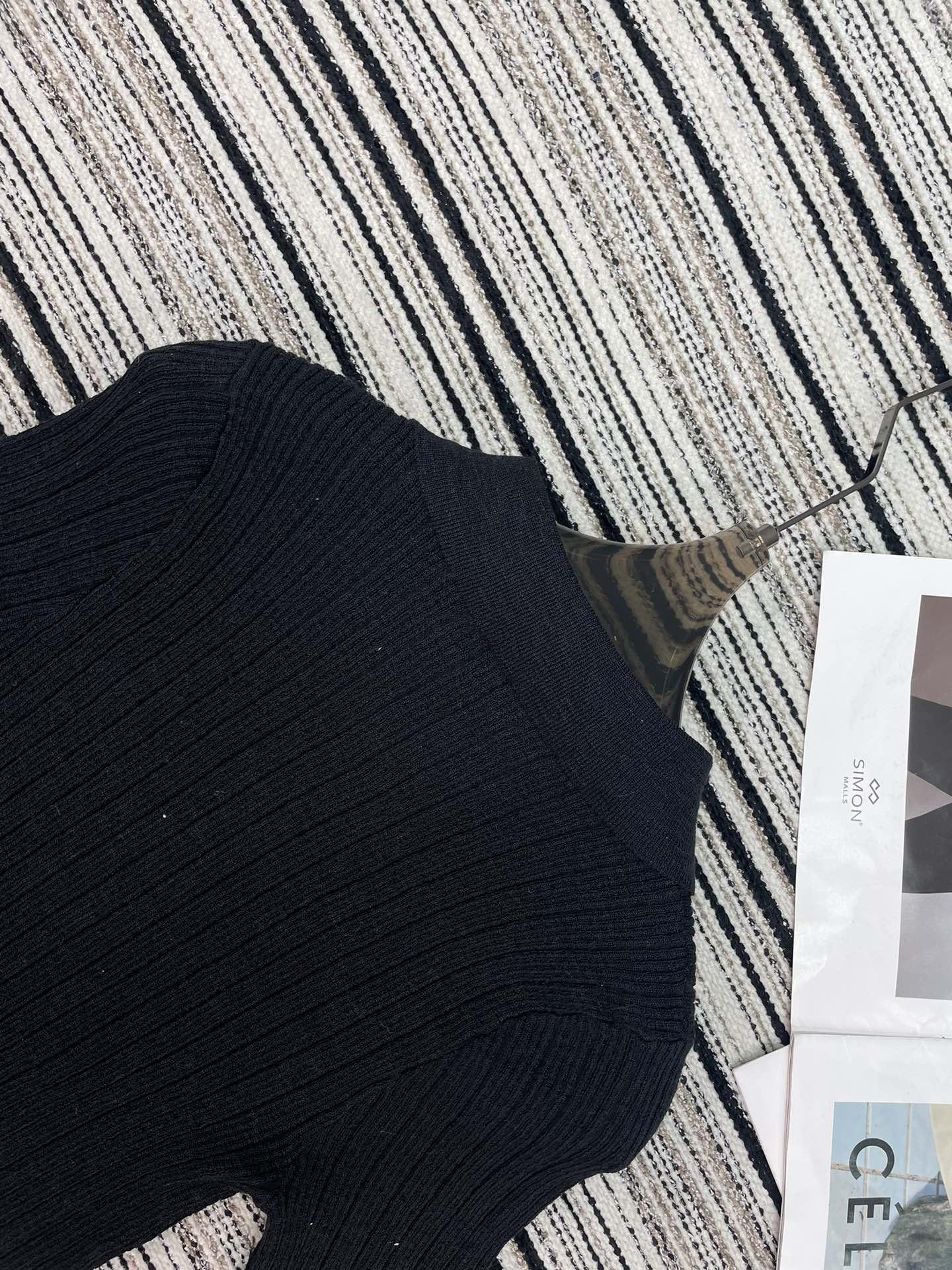 CHANEL 26S SHORT-SLEEVE POLO KNIT TOP 912