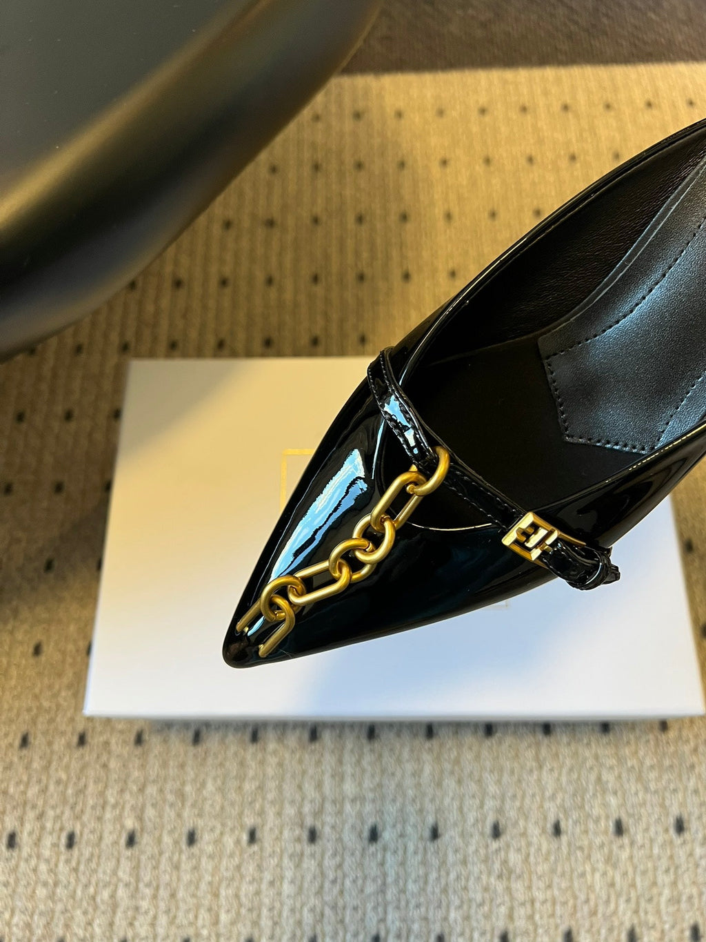 BALMAIN 26S GOLD CHAIN HIGH HEEL MULES 45 MM IN BLACK PATENT CALFSKIN