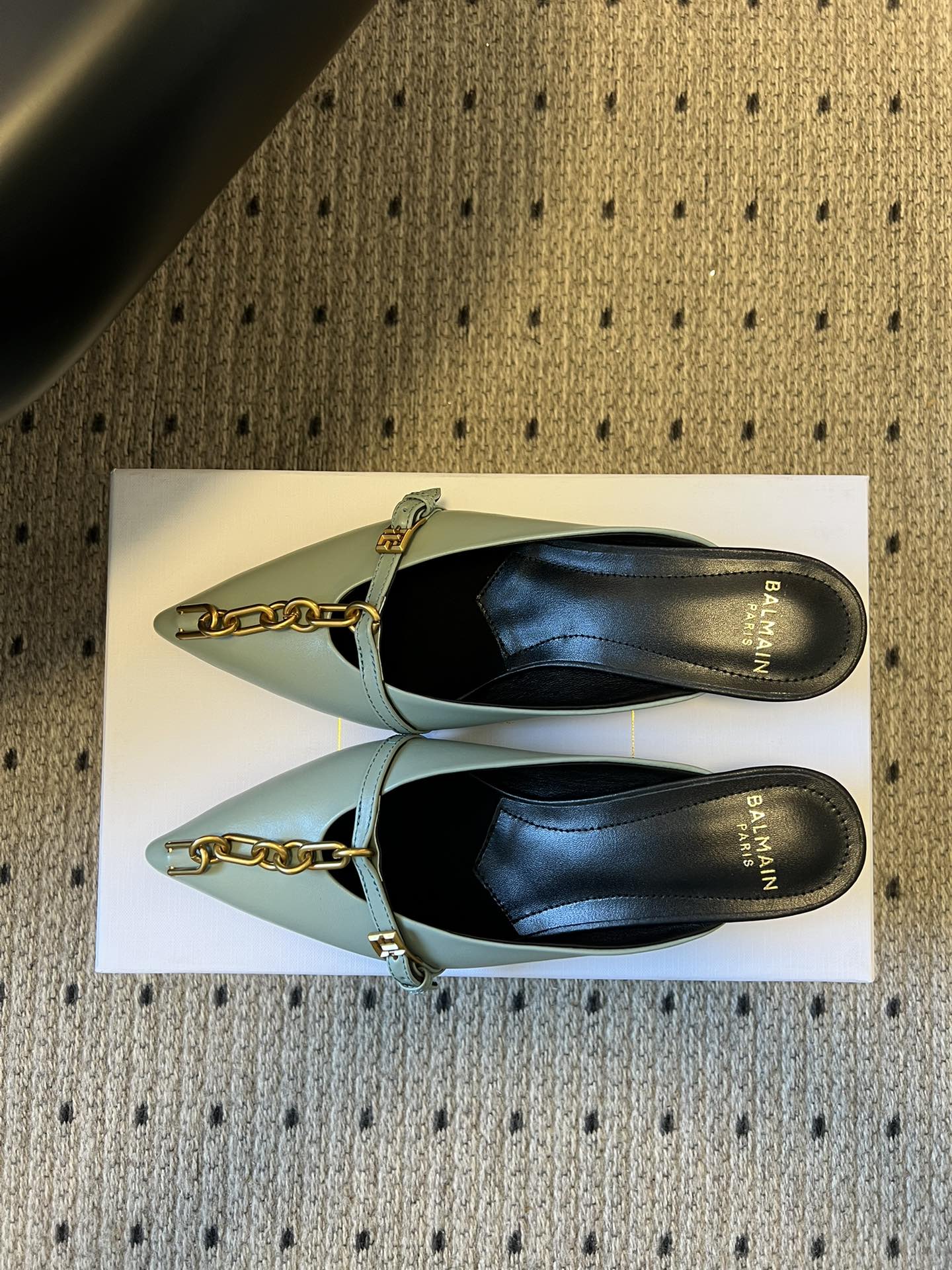 BALMAIN 26S GOLD CHAIN HIGH HEEL MULES 45 MM IN MINT GREEN CALFSKIN