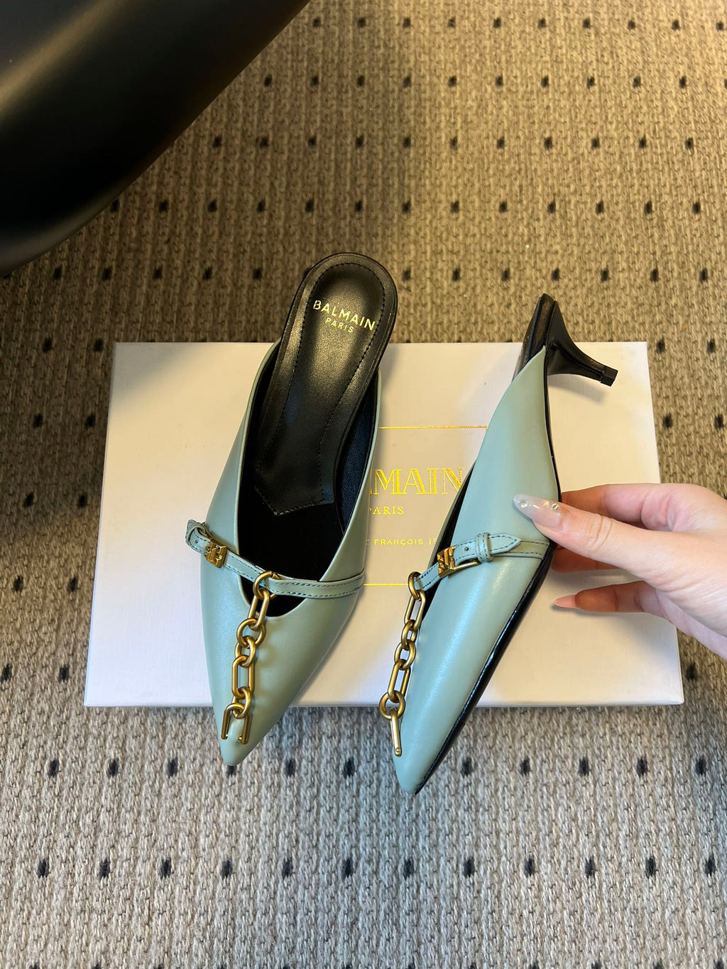 BALMAIN 26S GOLD CHAIN HIGH HEEL MULES 45 MM IN MINT GREEN CALFSKIN