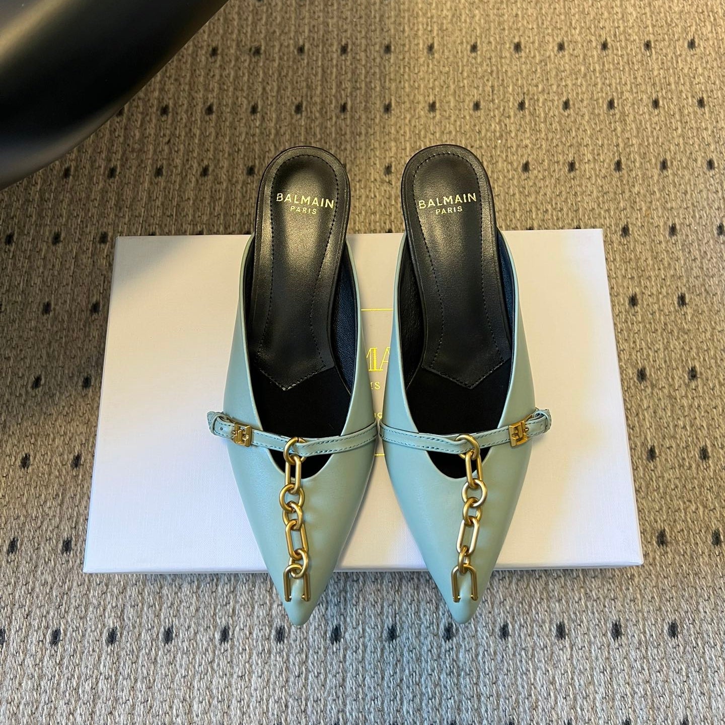 BALMAIN 26S GOLD CHAIN HIGH HEEL MULES 45 MM IN MINT GREEN CALFSKIN
