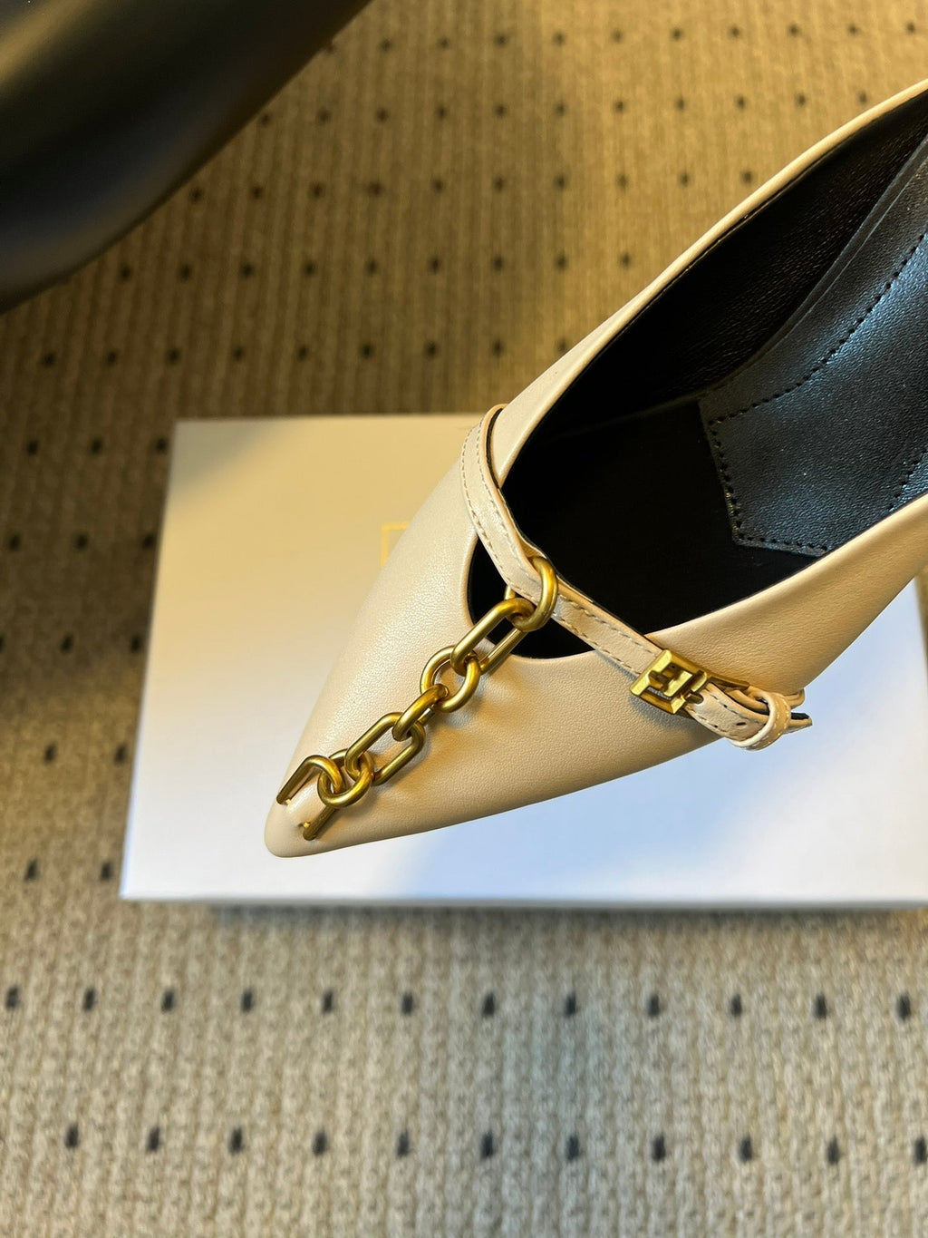 BALMAIN 26S GOLD CHAIN HIGH HEEL MULES 45 MM IN BEIGE CALFSKIN