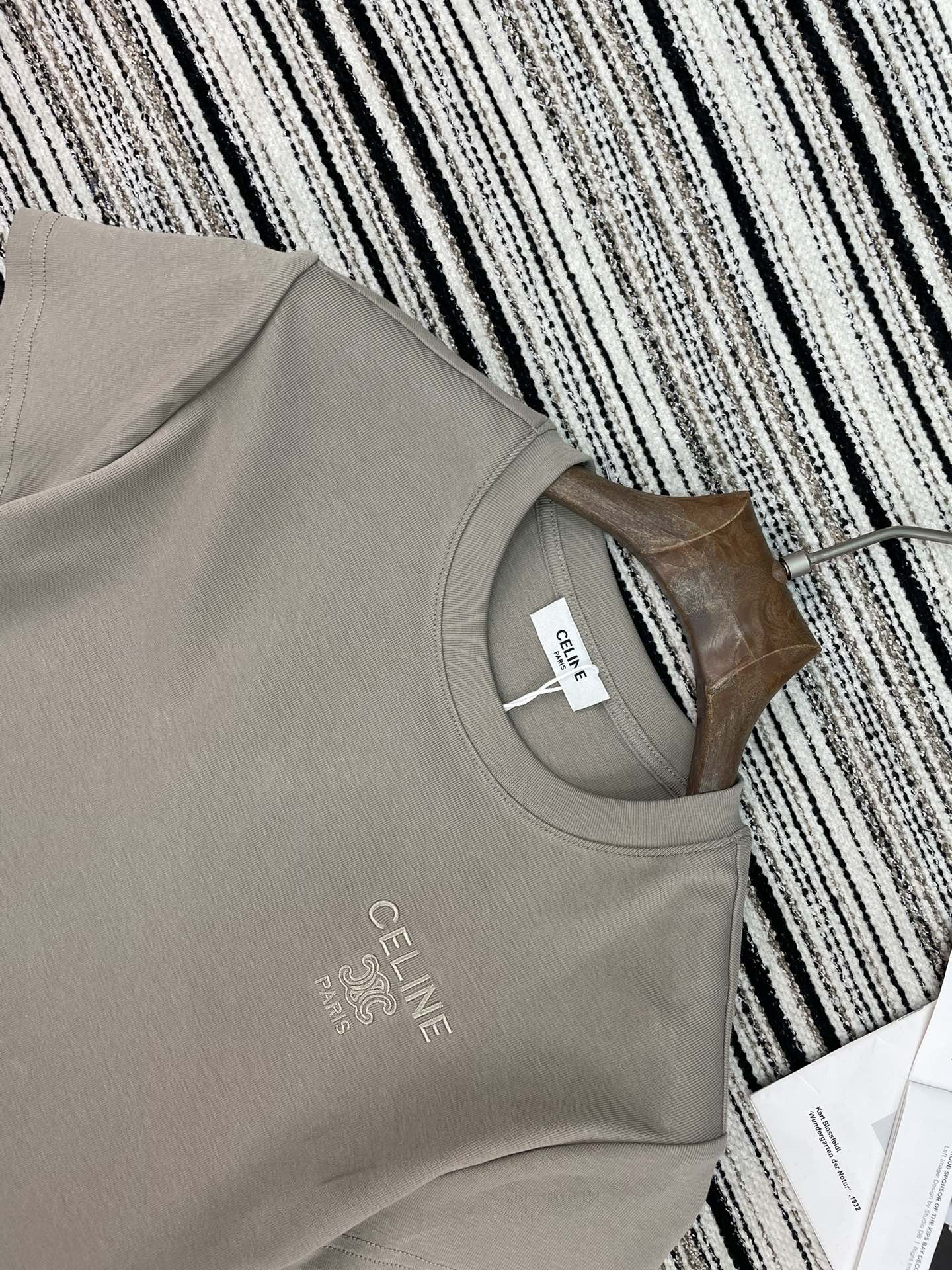 CELINE 26S FITTED T-SHIRT 119