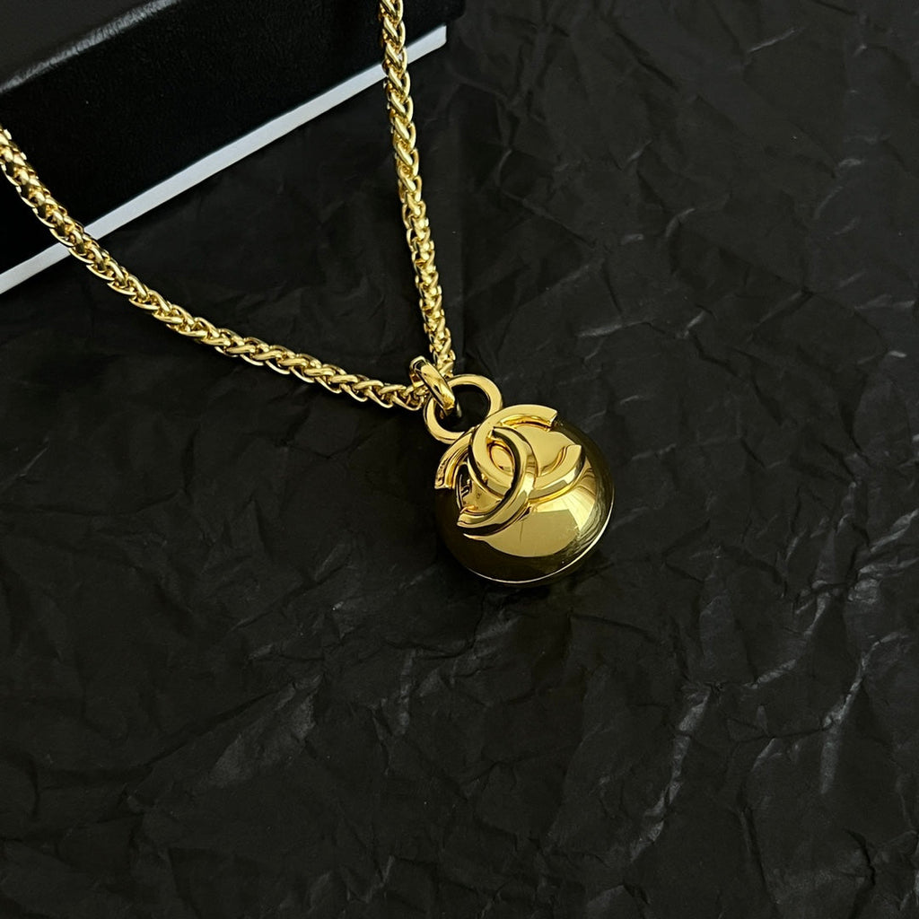CHANEL 26S DOUBLE C LOGO SPHERE PENDANT CHAIN NECKLACE IN GOLD METAL 630892