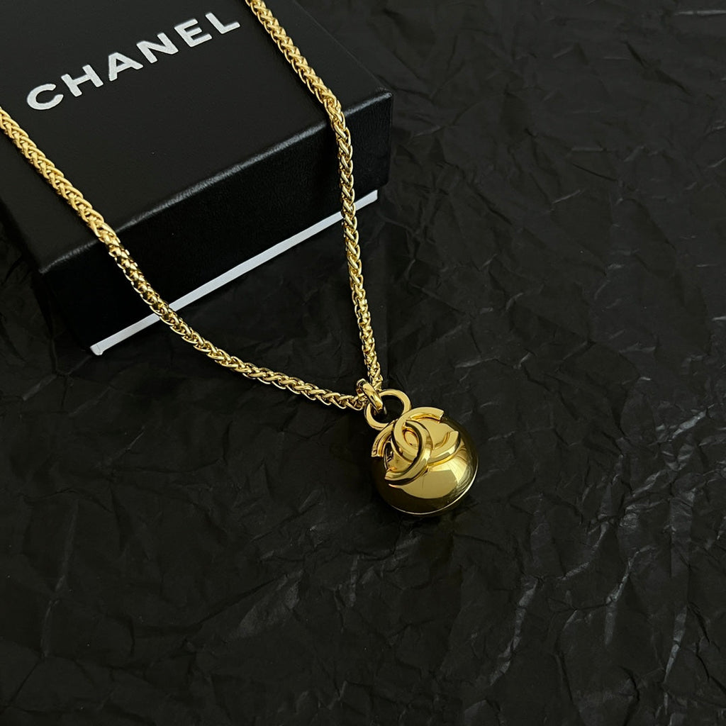 CHANEL 26S DOUBLE C LOGO SPHERE PENDANT CHAIN NECKLACE IN GOLD METAL 630892