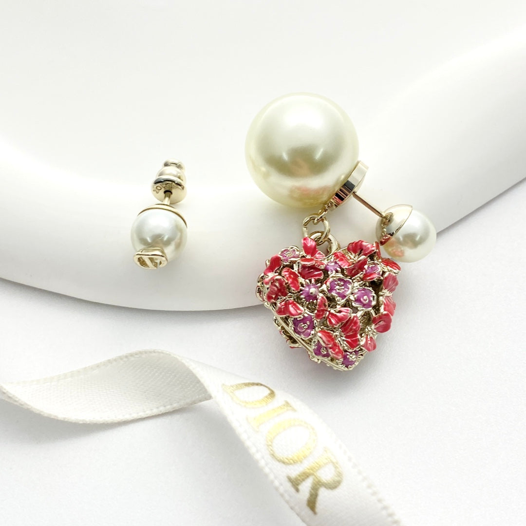 CD 26S FLORAL HEART PEARL TRIBALES EARRINGS IN GOLD METAL 631941