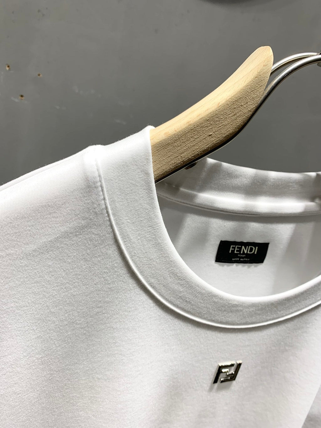 FENDI 26S SHORT SLEEVE T-SHIRT 088