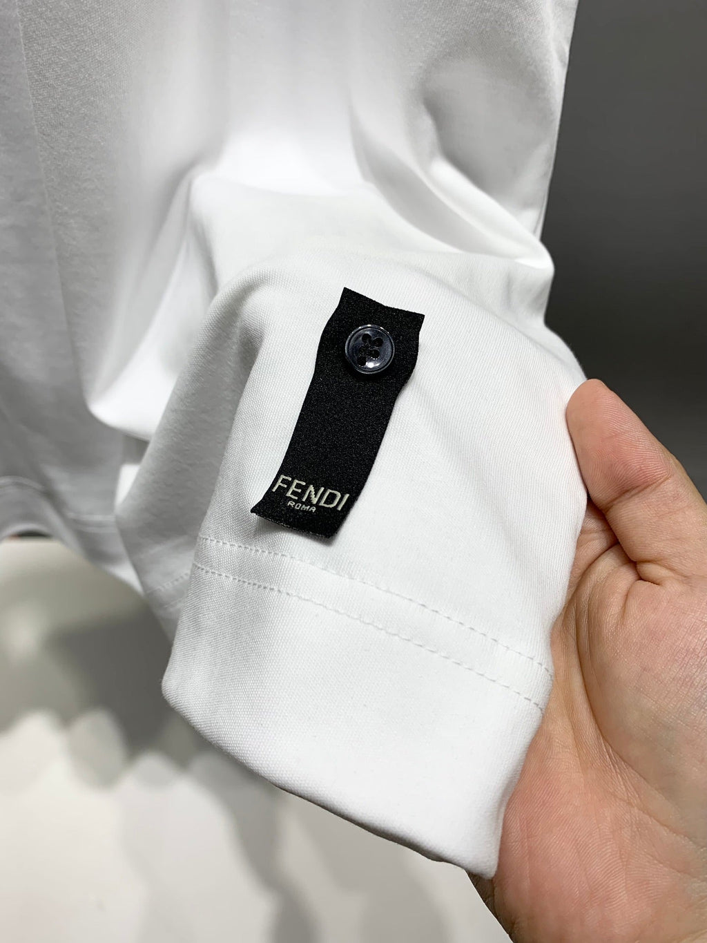 FENDI 26S SHORT SLEEVE T-SHIRT 088
